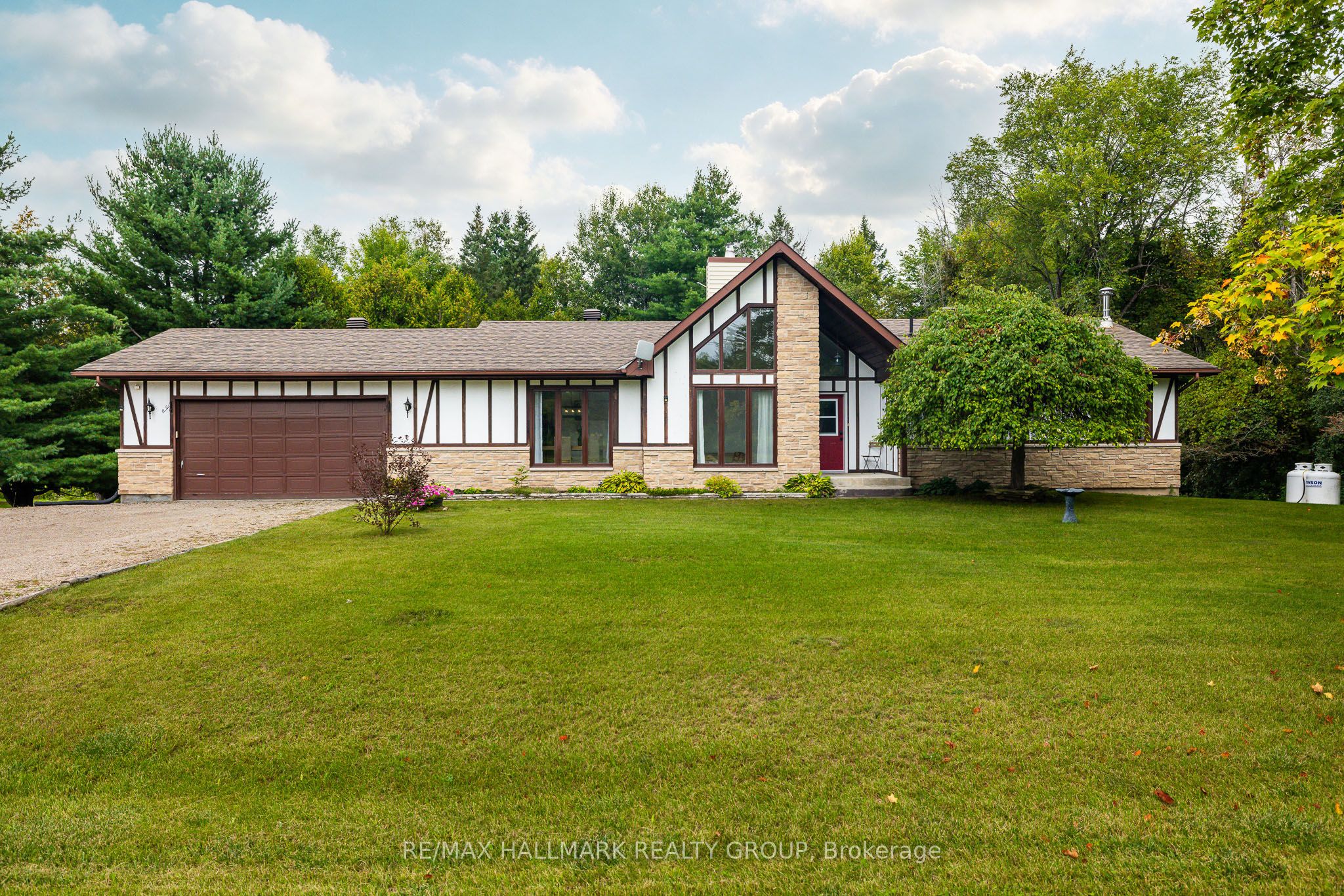 2346 Bathurst 5th Concession Road Property Photo 1