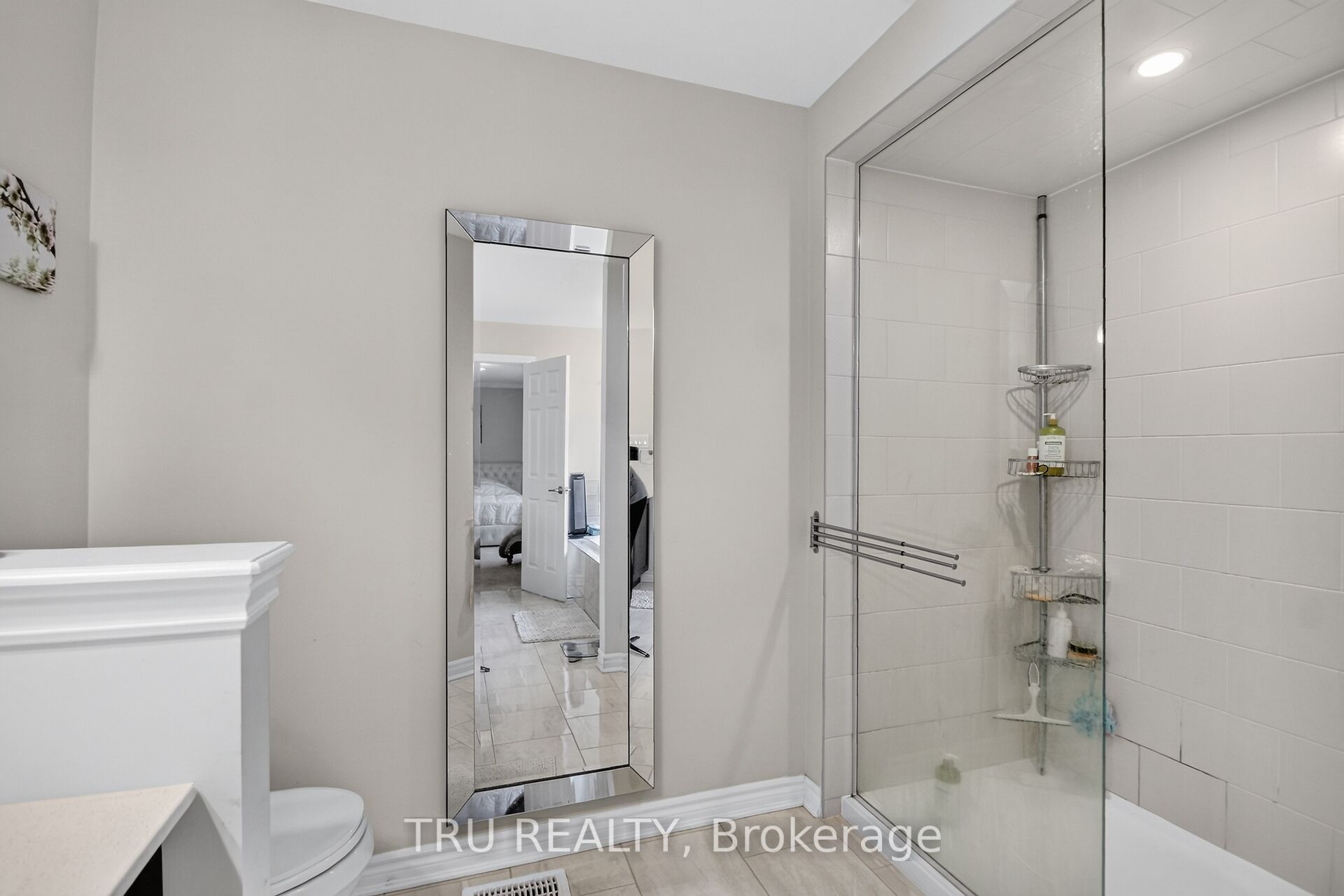 641 Parade Drive Property Photo 28