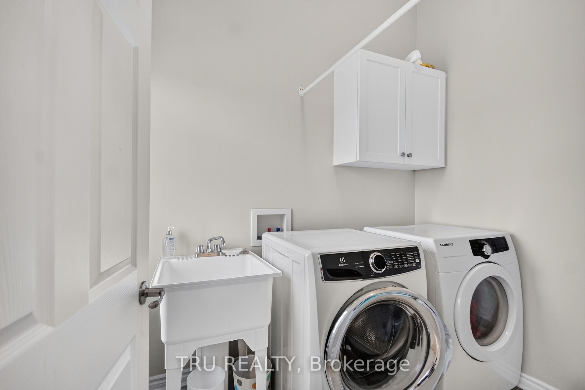641 Parade Drive Property Photo 50