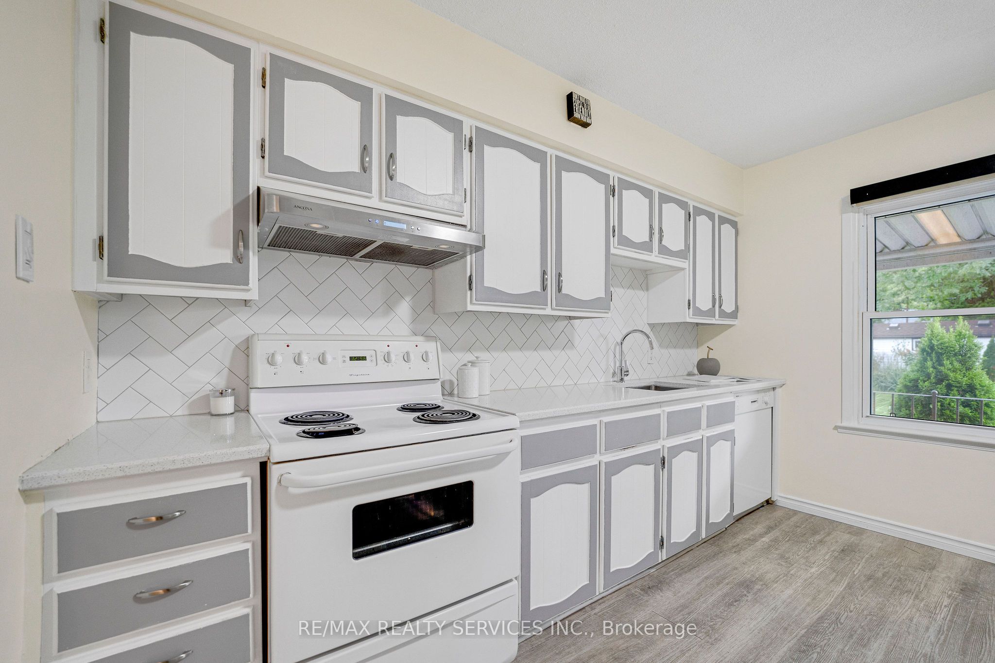 6289 Atlee Street Property Photo 9