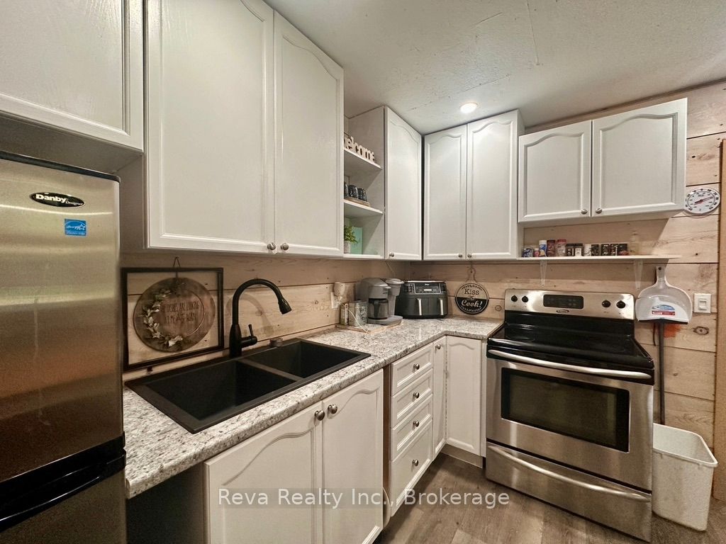 219 Elgin Road Property Photo 5