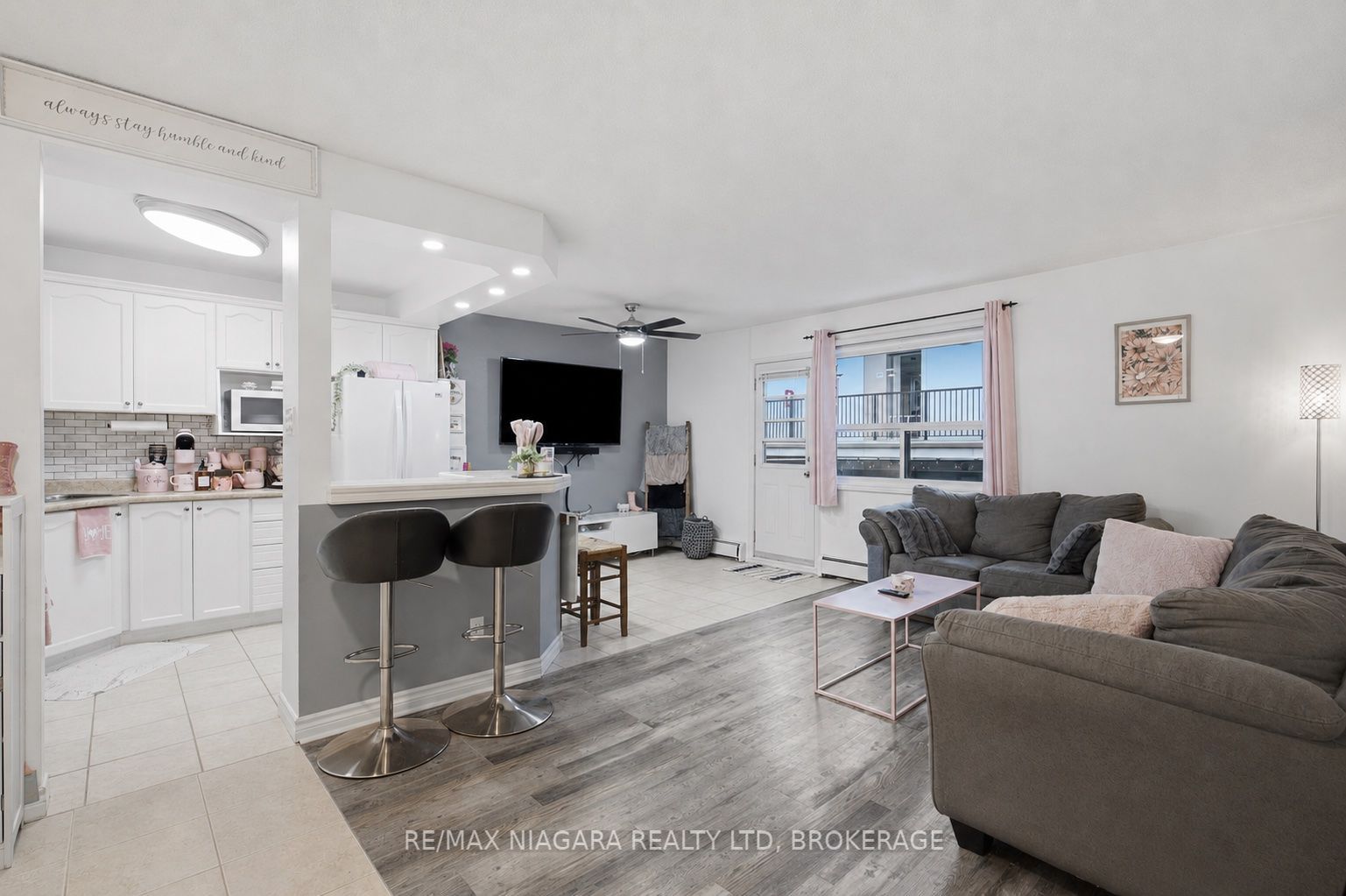 264 Oakdale Avenue 308 Property Photo 1