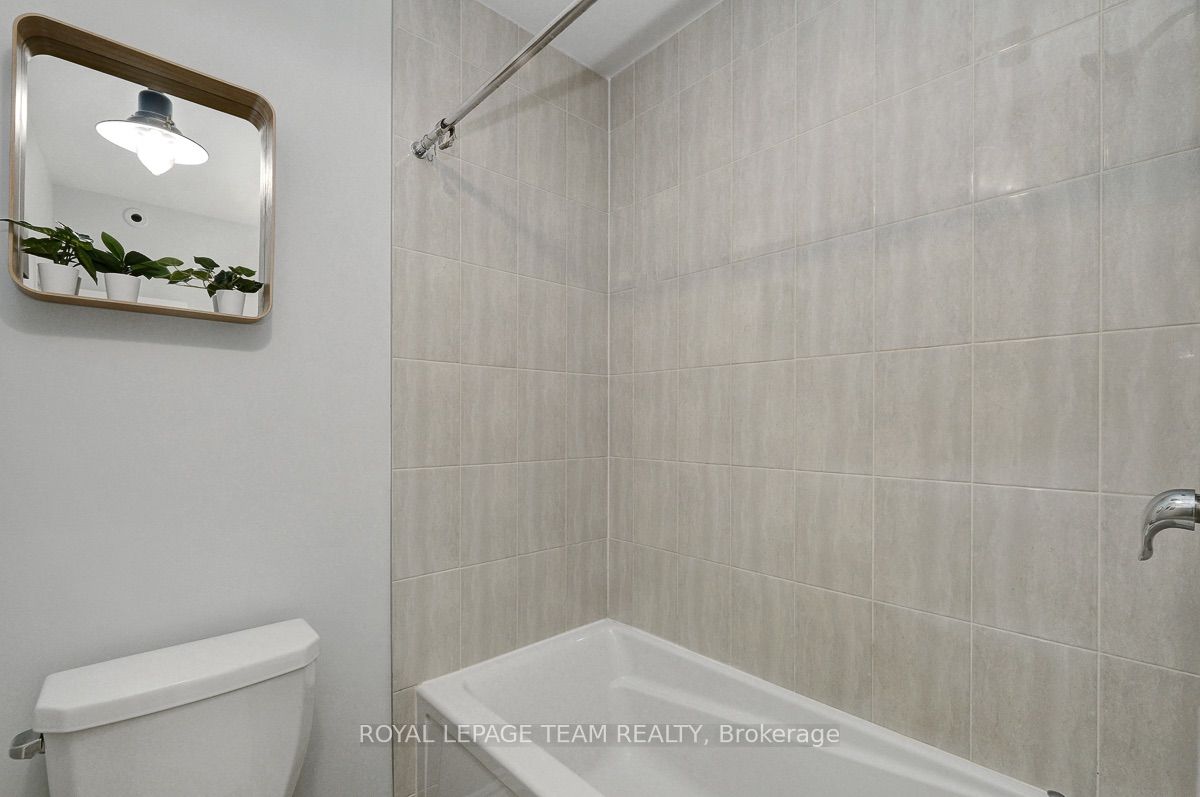 507 Takamose Private Property Photo 21