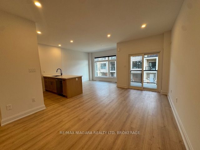 292 Vine Street 31 Property Photo 2