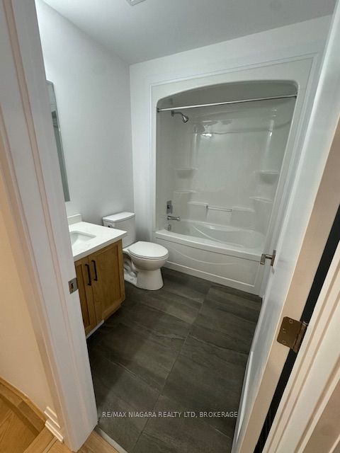 292 Vine Street 31 Property Photo 7