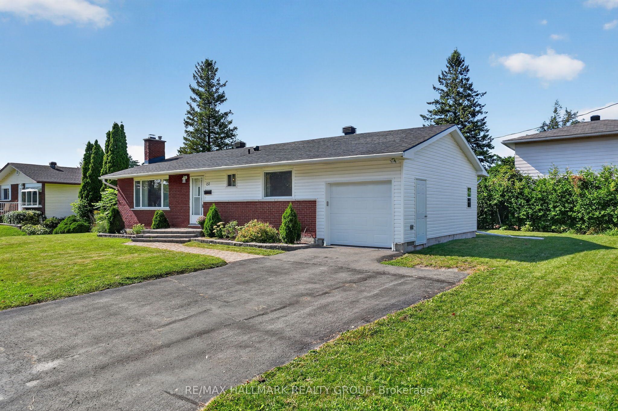 157 Lacroix Avenue Property Photo 2