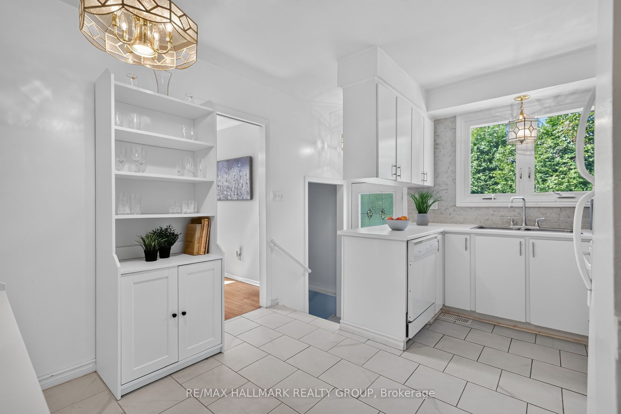 157 Lacroix Avenue Property Photo 10