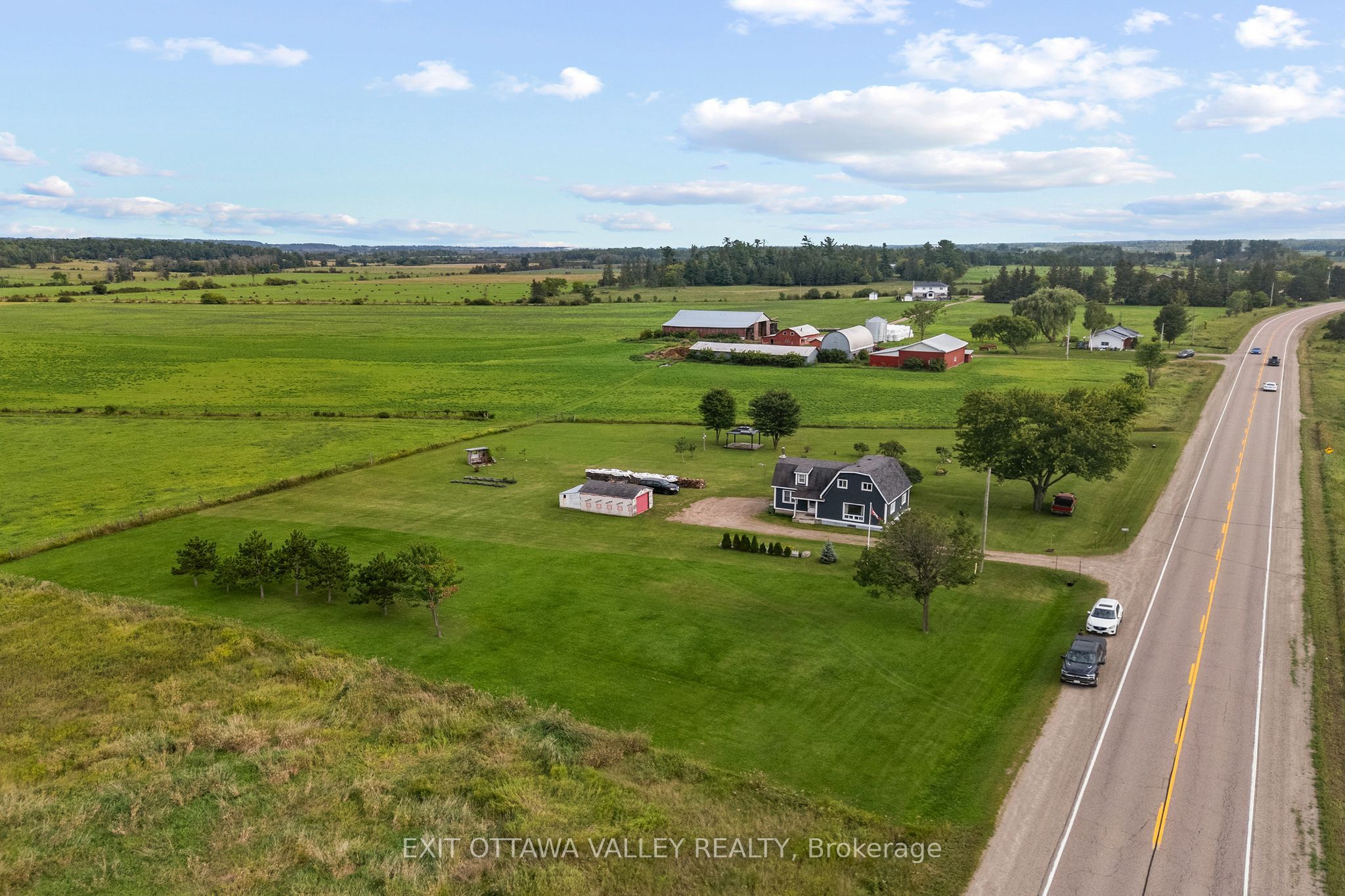 38922 41 Highway Property Photo 1