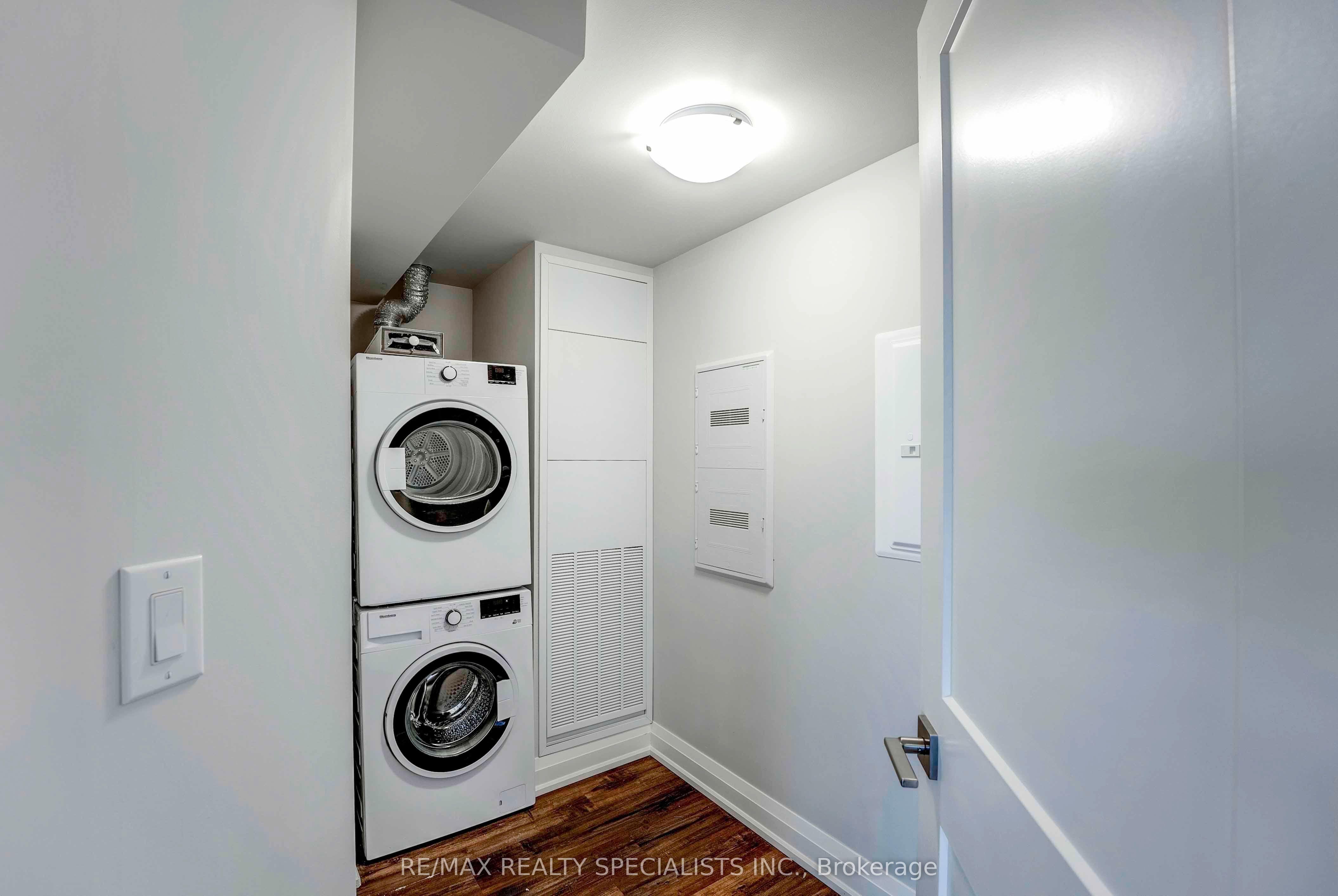 5698 Main Street 705 Property Photo 13