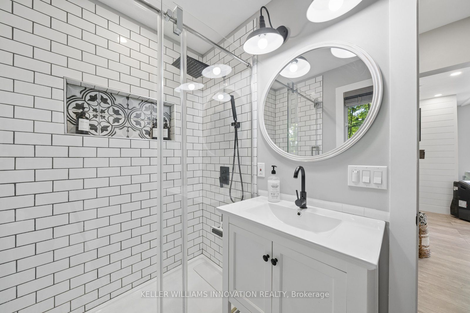 371 Skene Road Property Photo 23