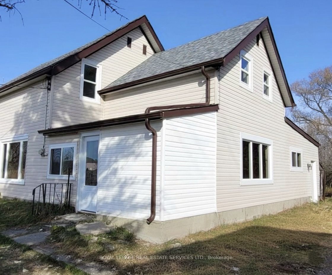 21062 Loyalist Parkway Property Photo 1