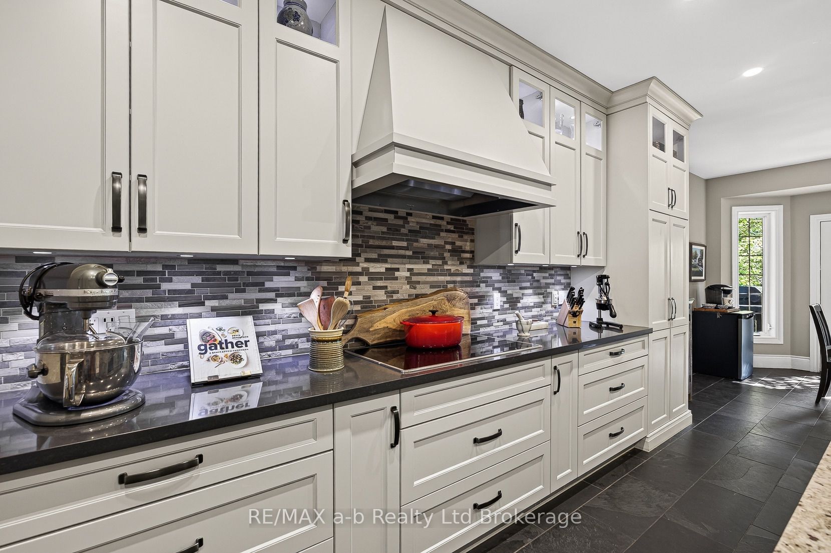 9741 Coyle Road Property Photo 15