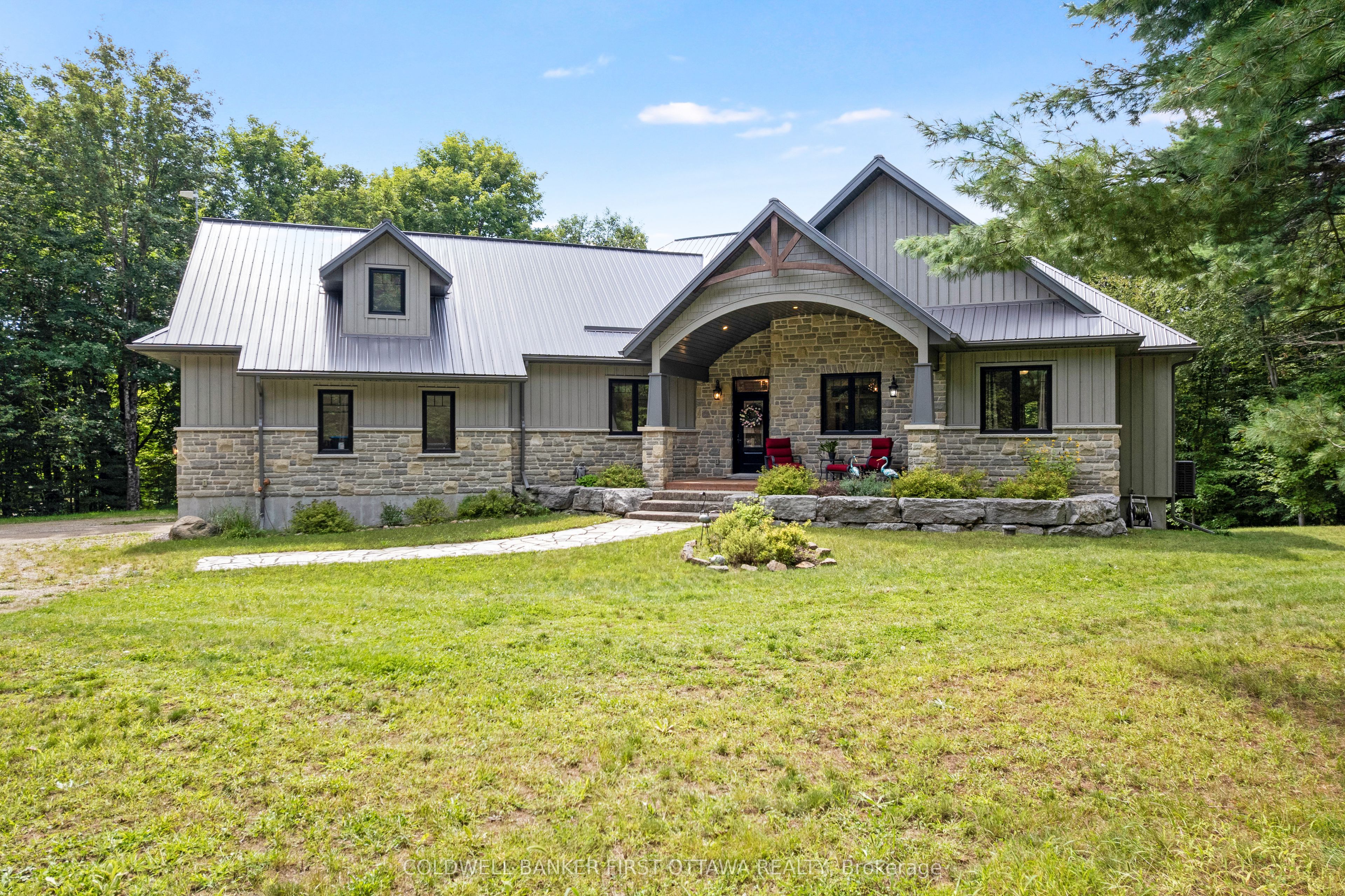 944 McLaren Road