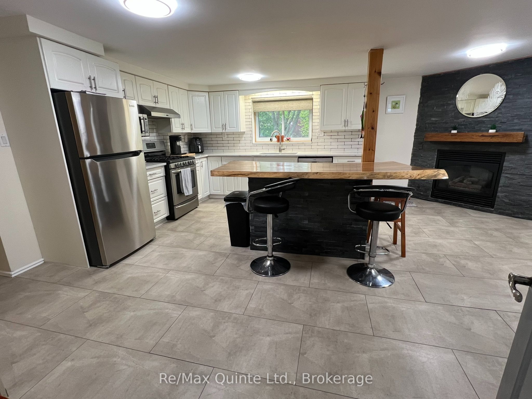 101 Roseland Drive Property Photo 7