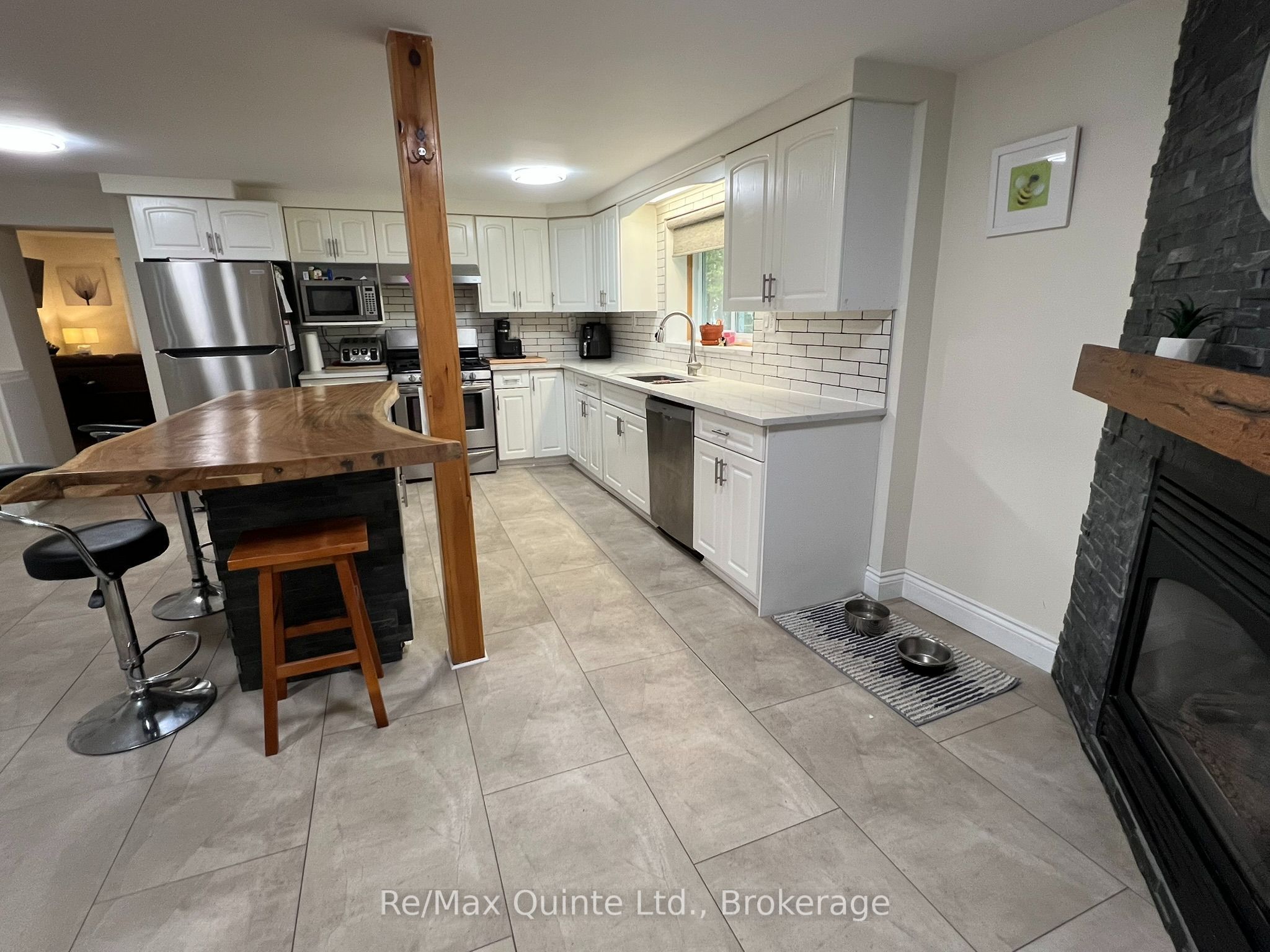 101 Roseland Drive Property Photo 8