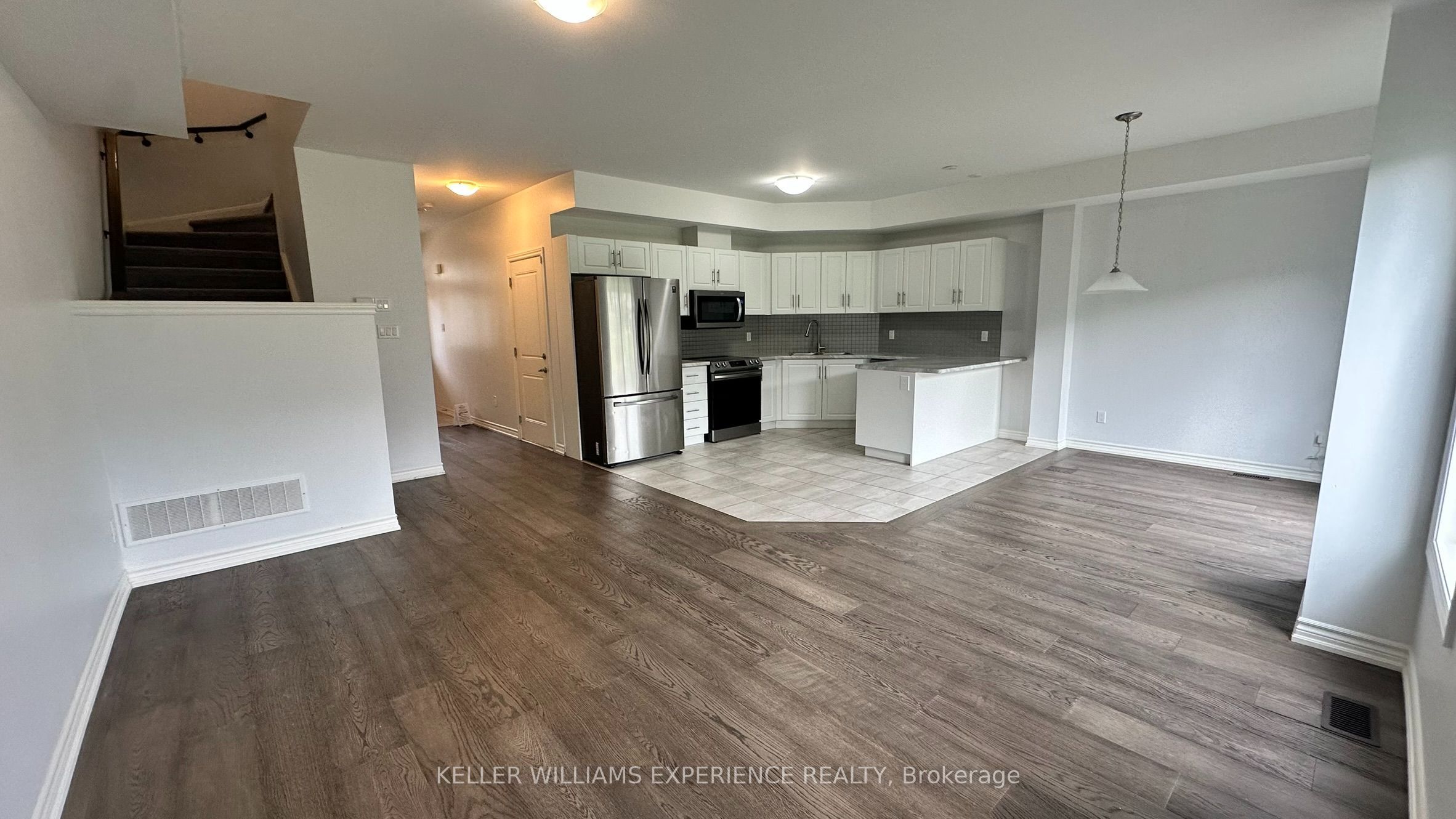 104 Addison Street Property Photo 6