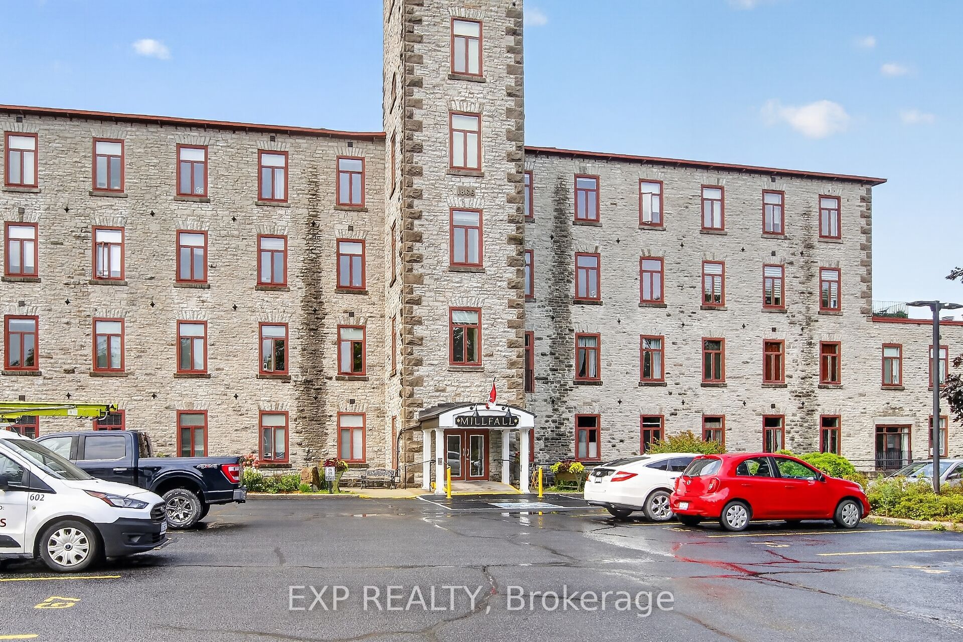 1 Rosamond Street E 405 Property Photo 2