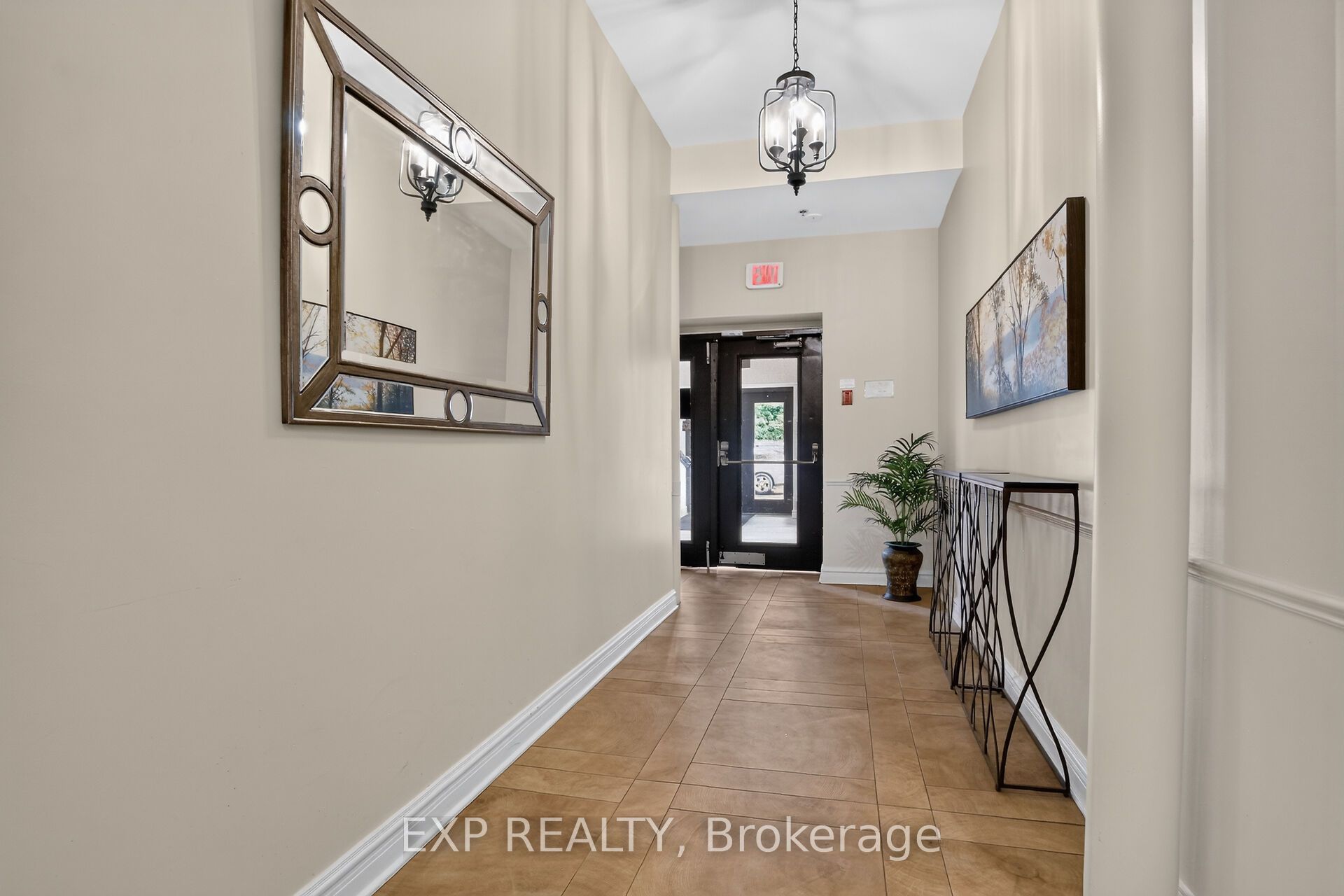 1 Rosamond Street E 405 Property Photo 3