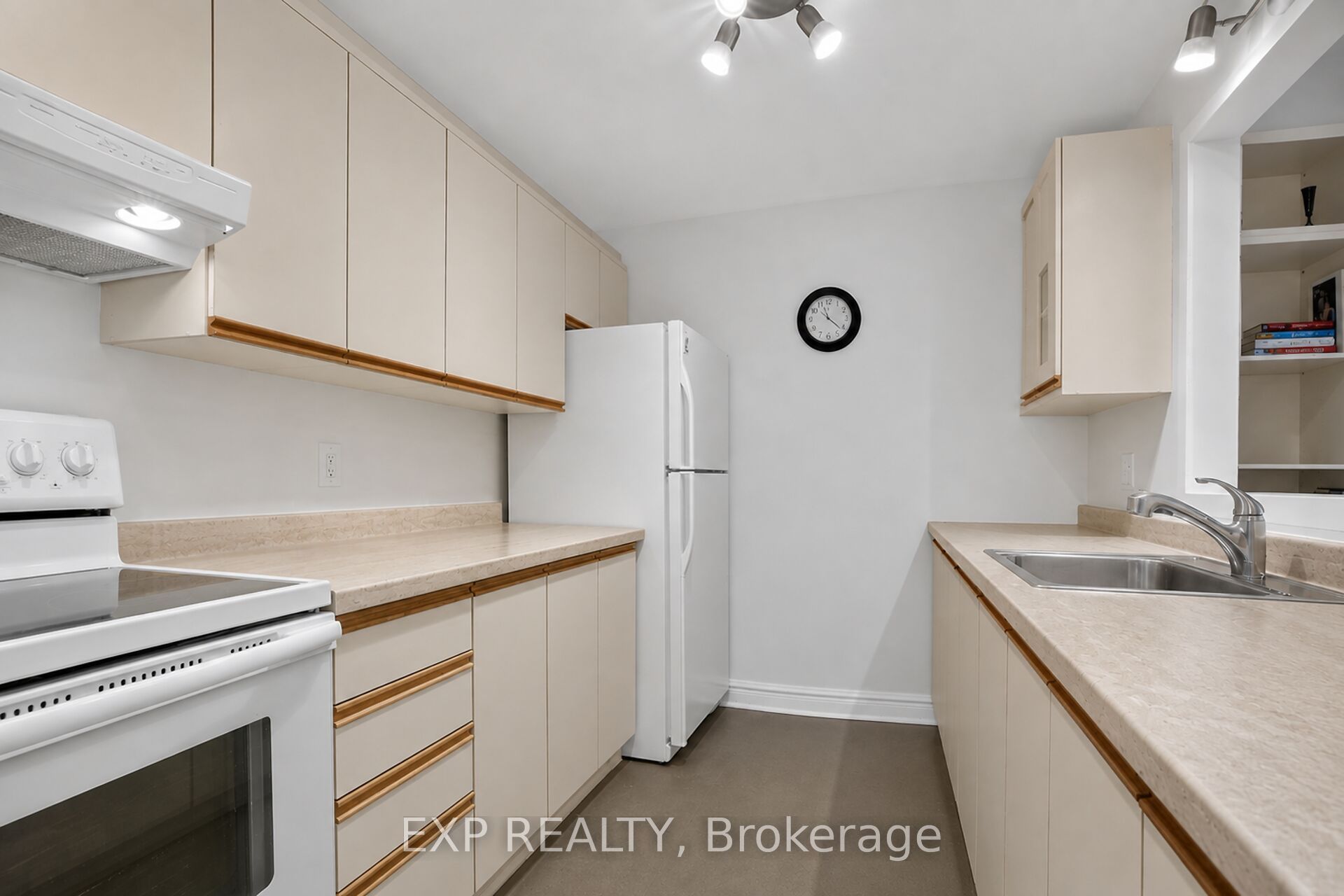 1 Rosamond Street E 405 Property Photo 7