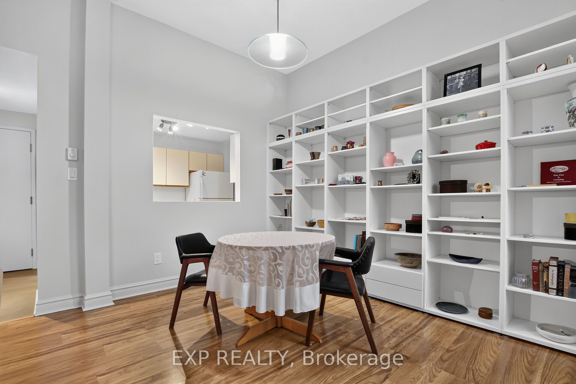 1 Rosamond Street E 405 Property Photo 10