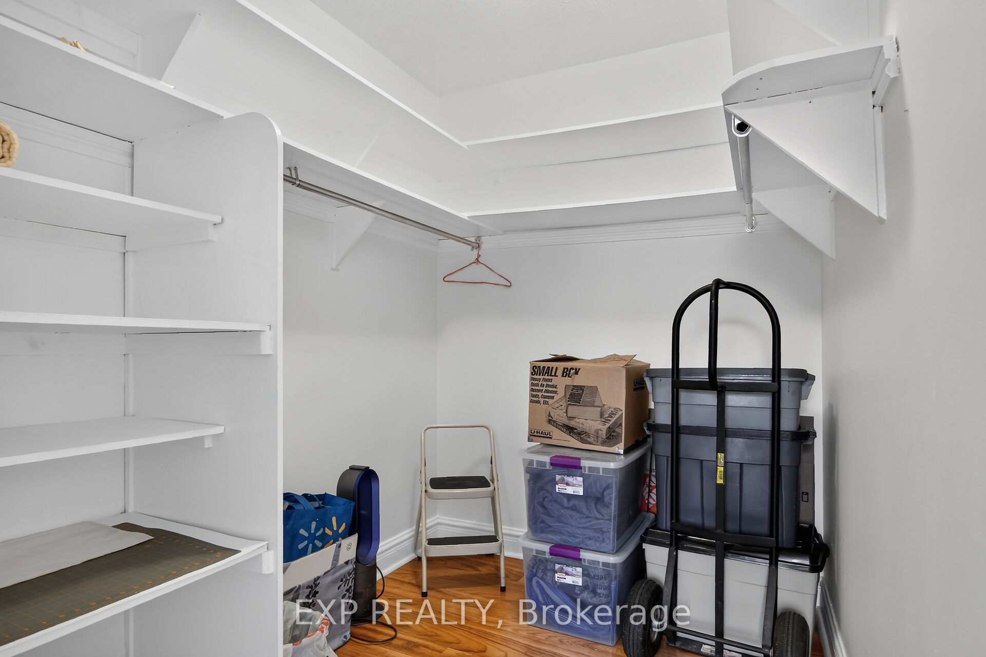 1 Rosamond Street E 405 Property Photo 17