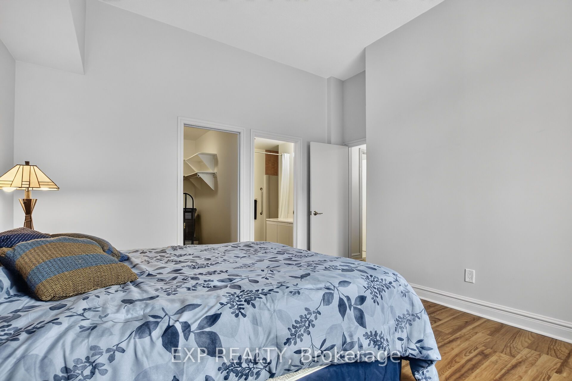 1 Rosamond Street E 405 Property Photo 18