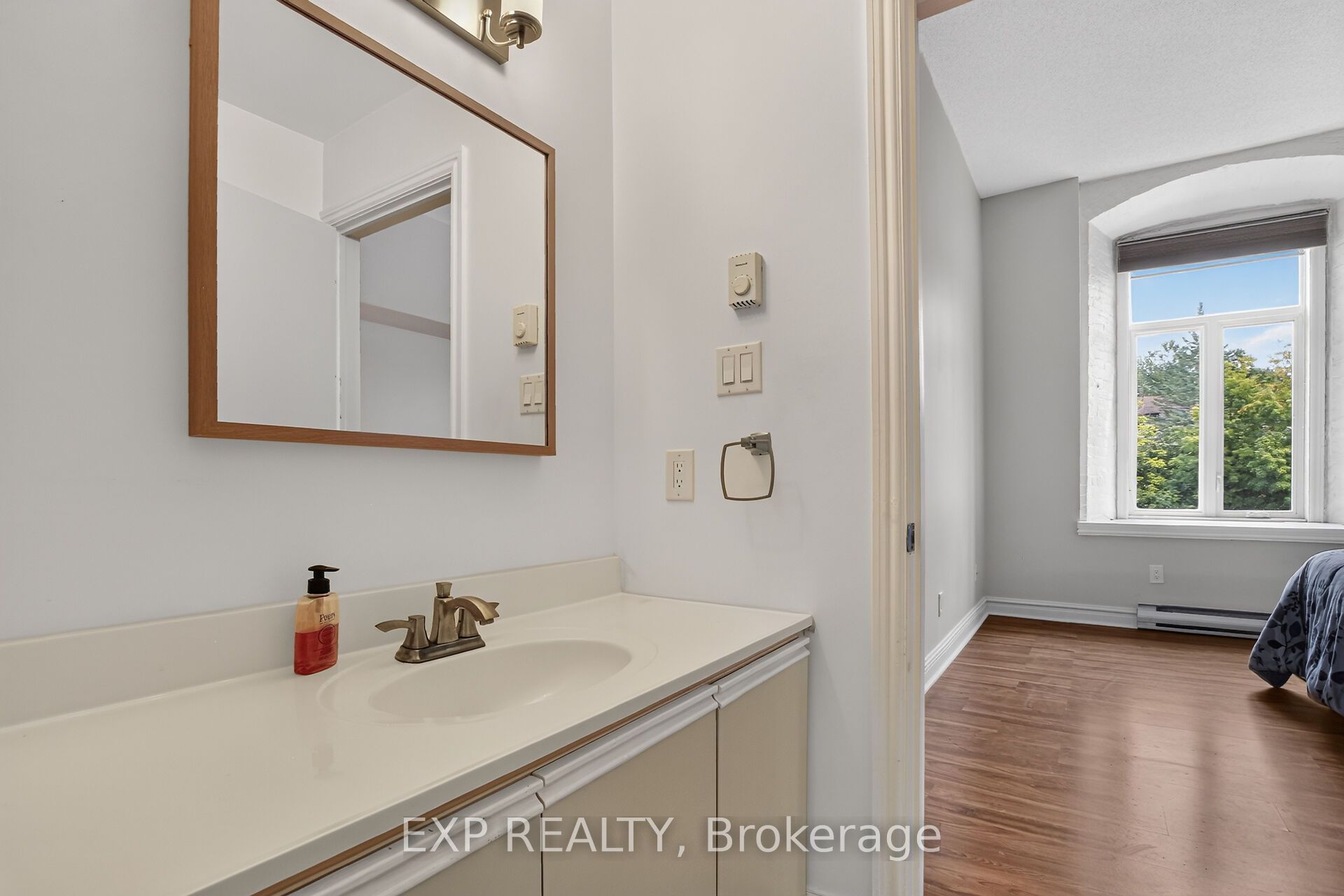 1 Rosamond Street E 405 Property Photo 22