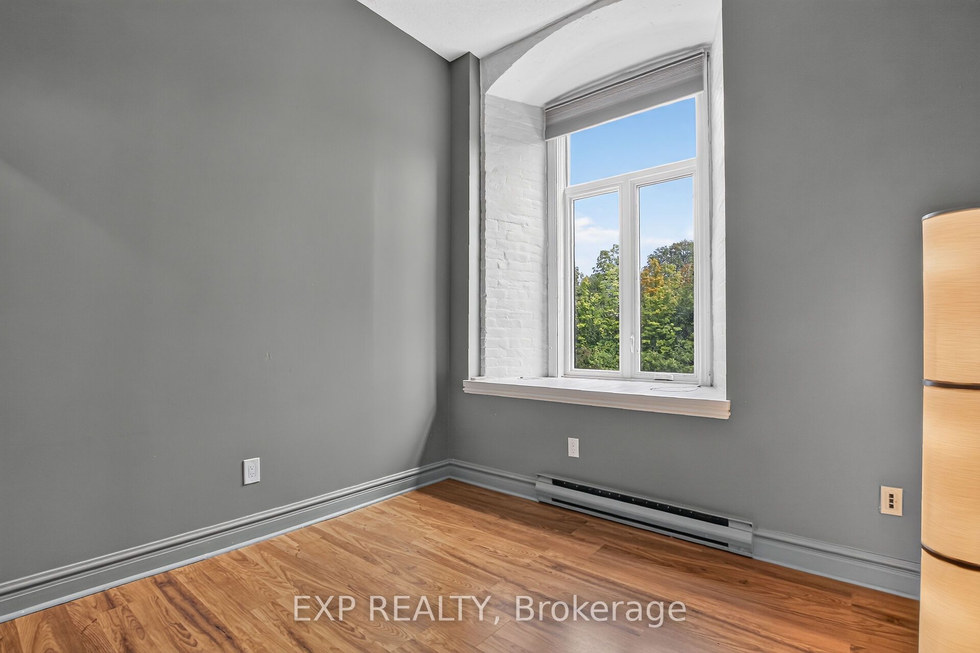 1 Rosamond Street E 405 Property Photo 24