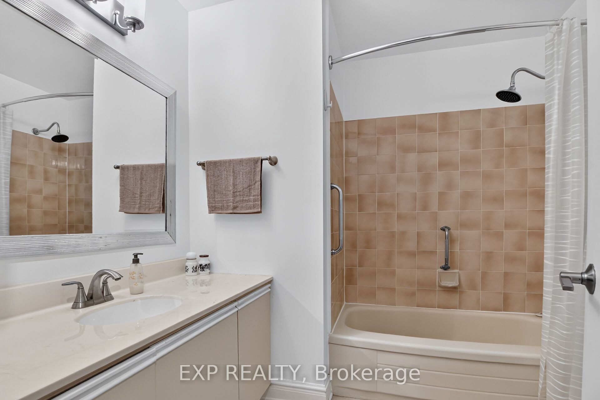 1 Rosamond Street E 405 Property Photo 26