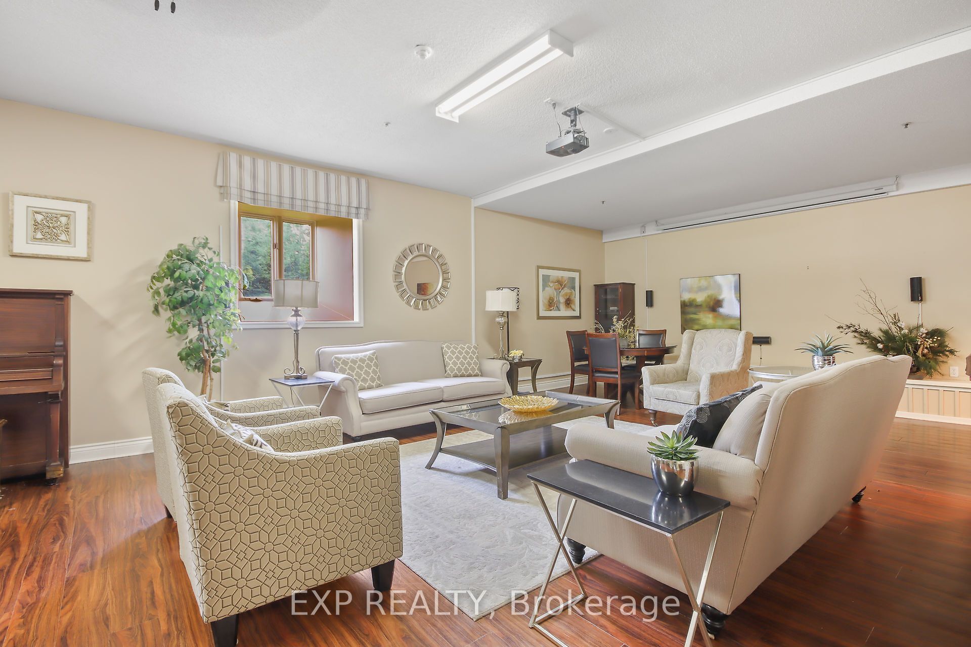 1 Rosamond Street E 405 Property Photo 33
