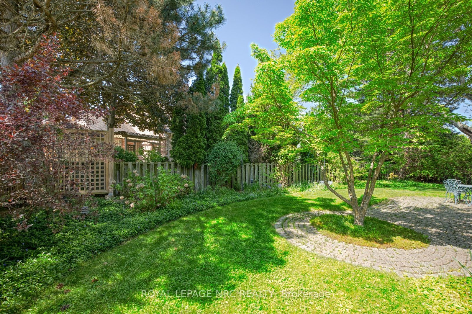 35 Garrison Village Drive Property Photo 8