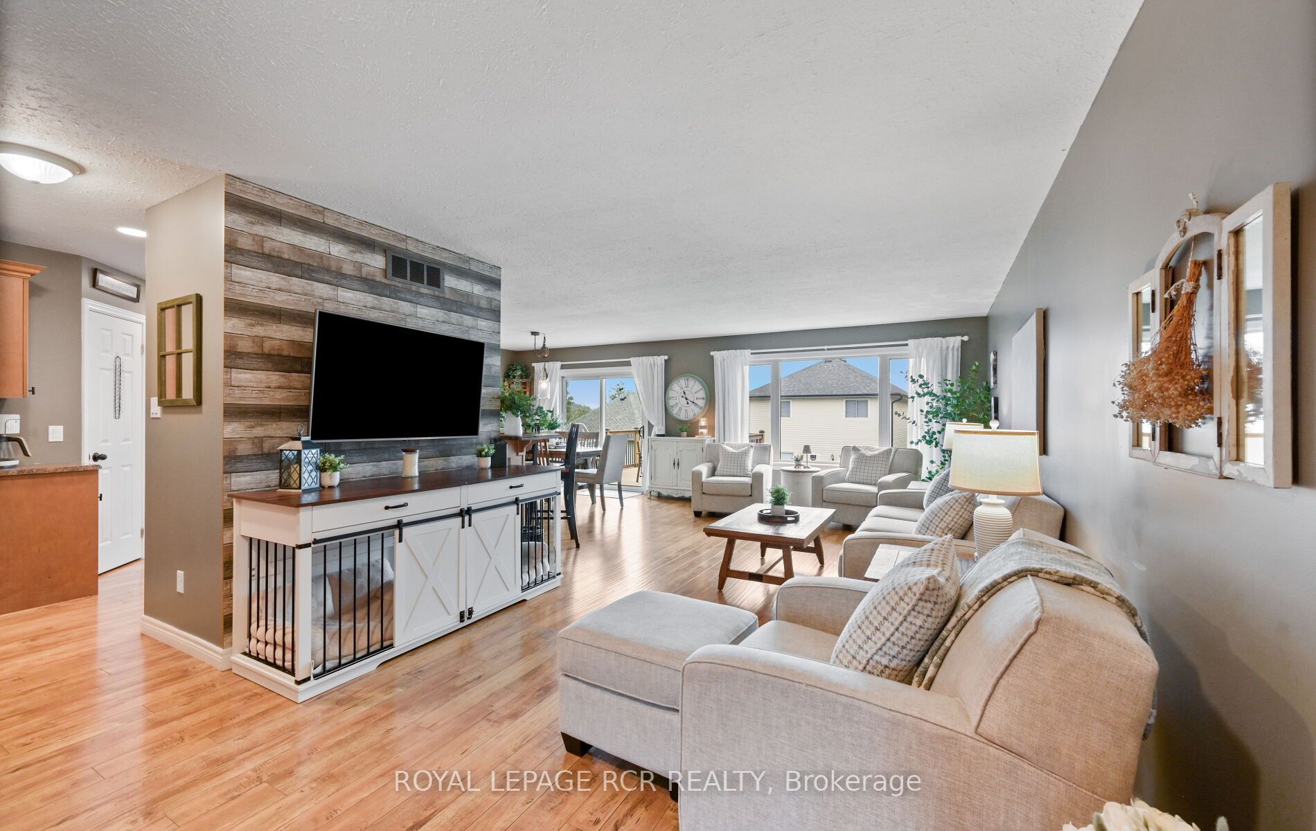 489 Fiddle Park Lane Property Photo 8