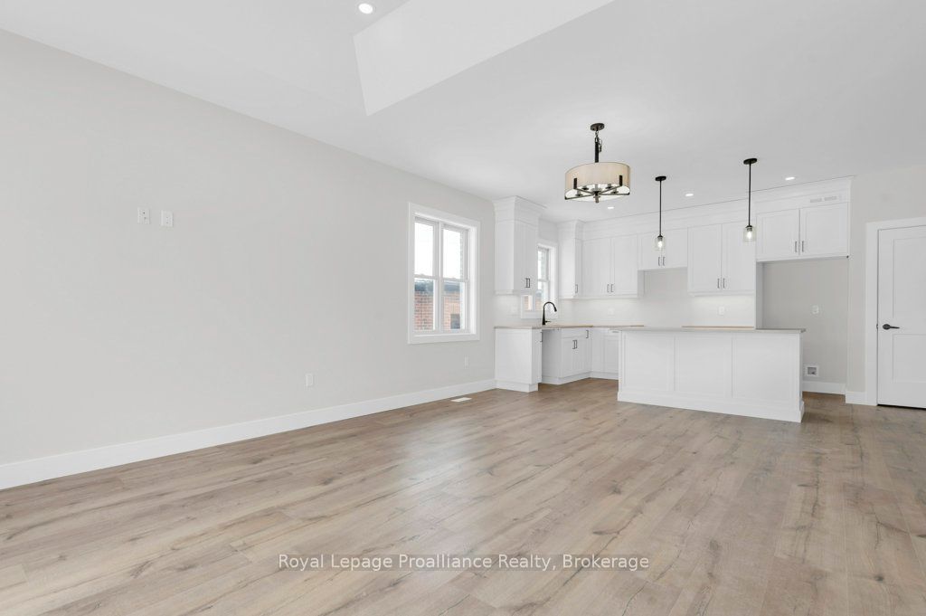 10 Dunmor Street Property Photo 21