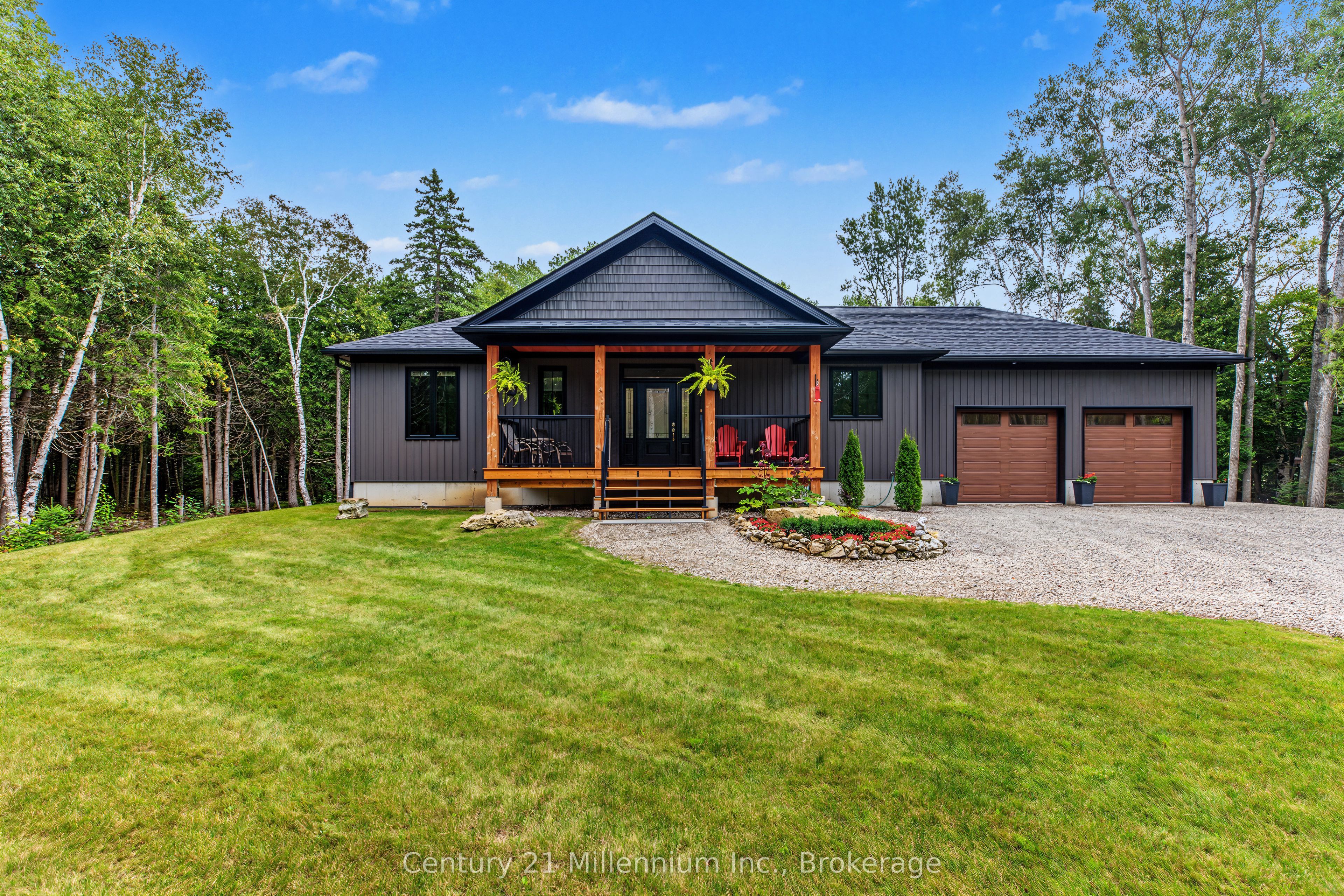 23 Trillium Crossing Property Photo 1