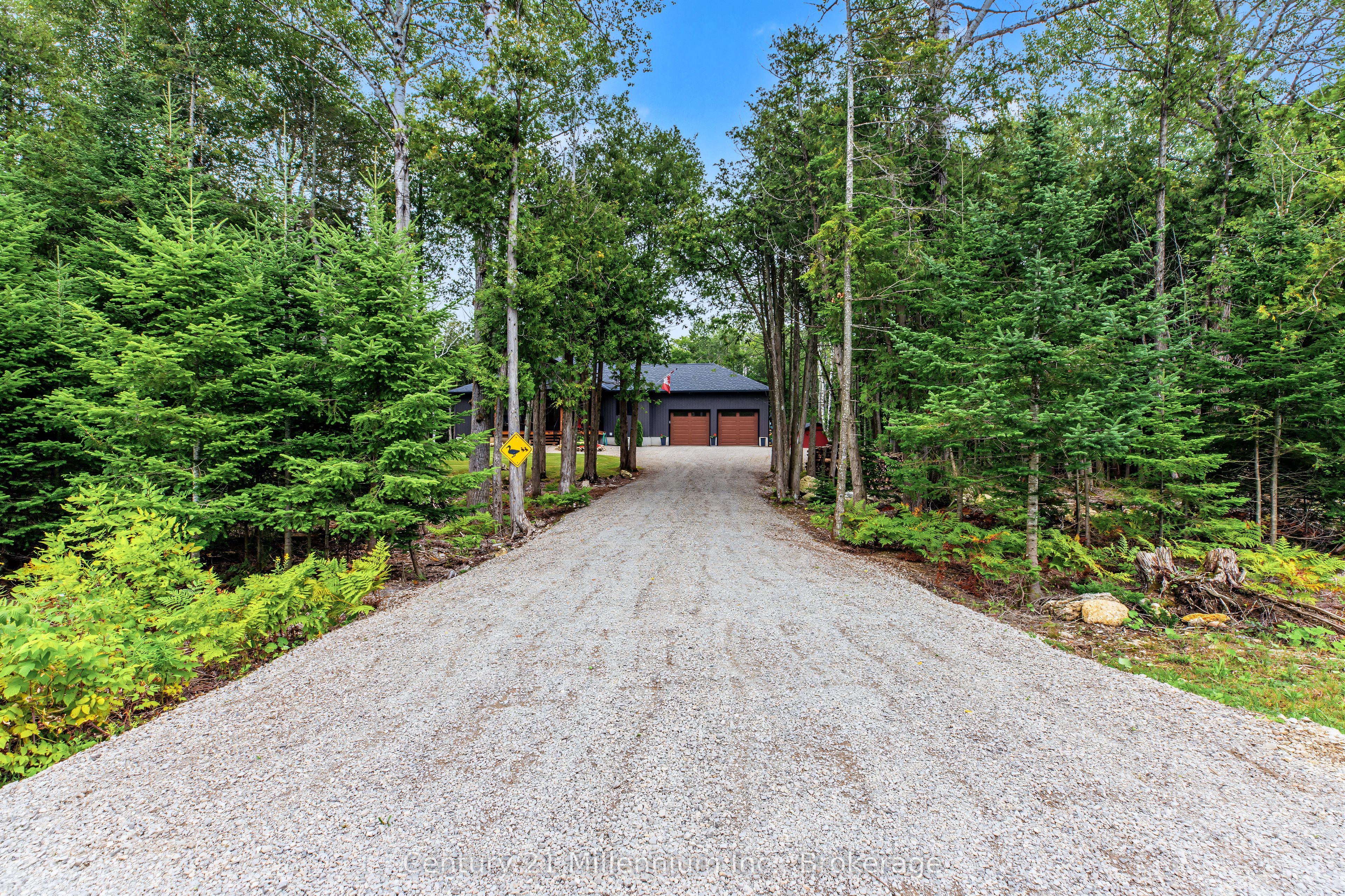 23 Trillium Crossing Property Photo 3