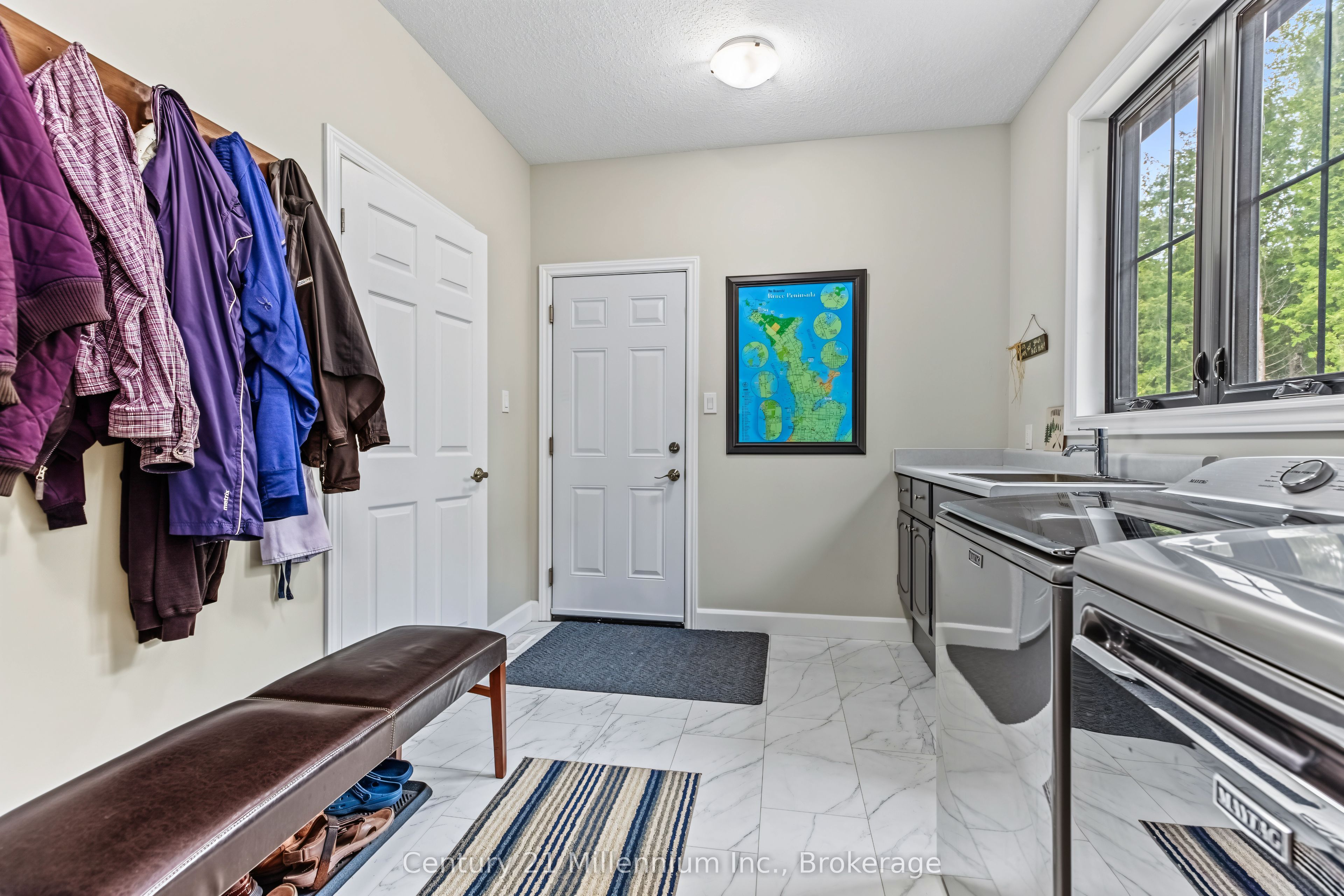 23 Trillium Crossing Property Photo 34