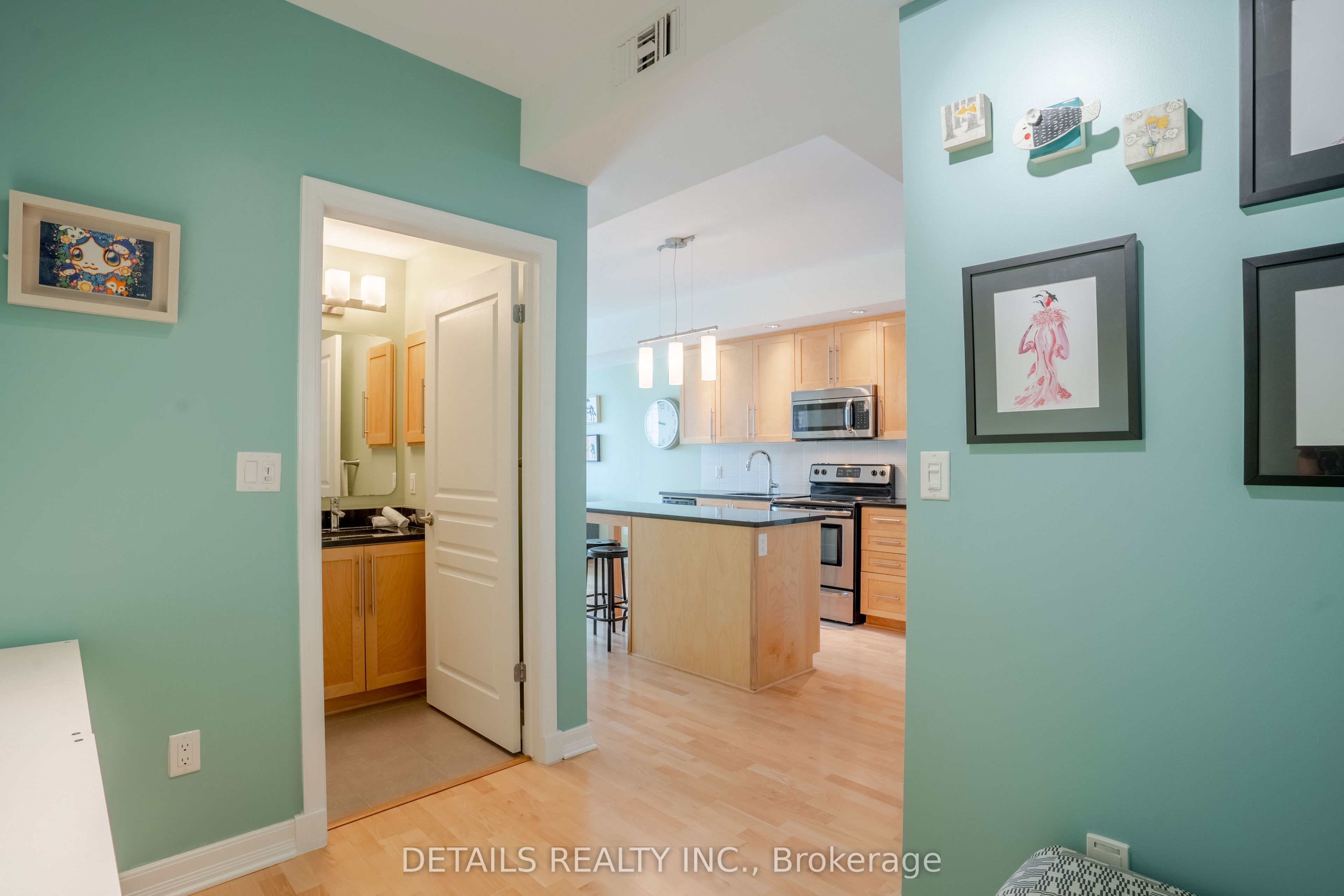 238 Besserer Street 607 Property Photo 12