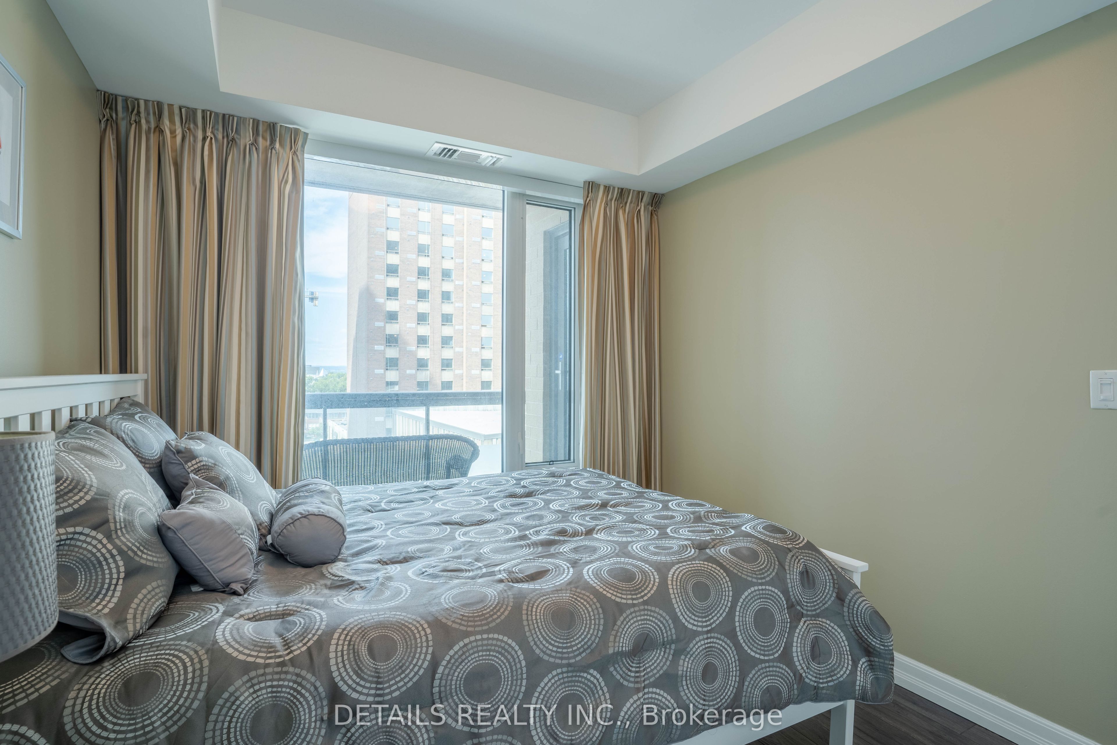 238 Besserer Street 607 Property Photo 14