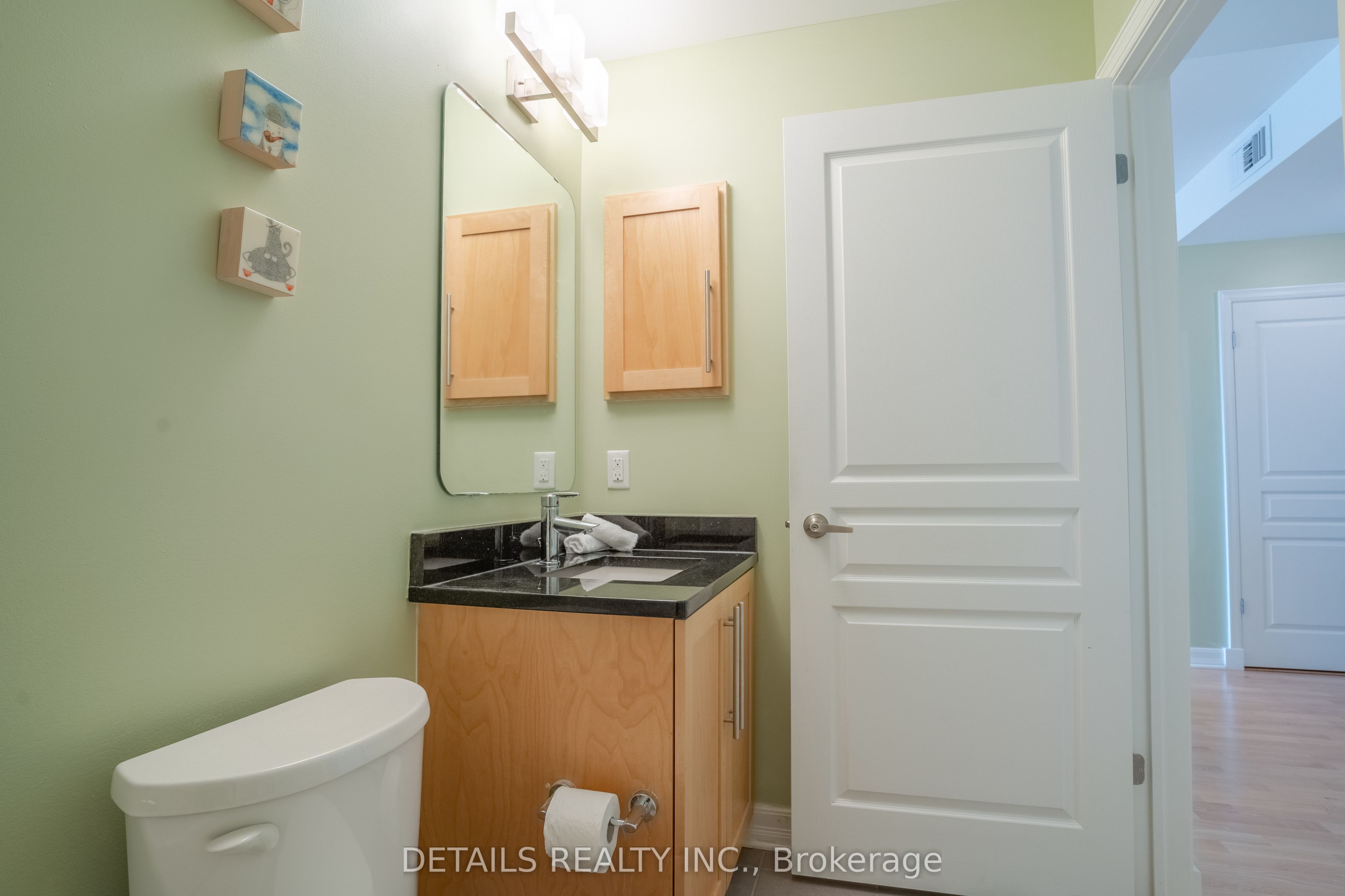 238 Besserer Street 607 Property Photo 17