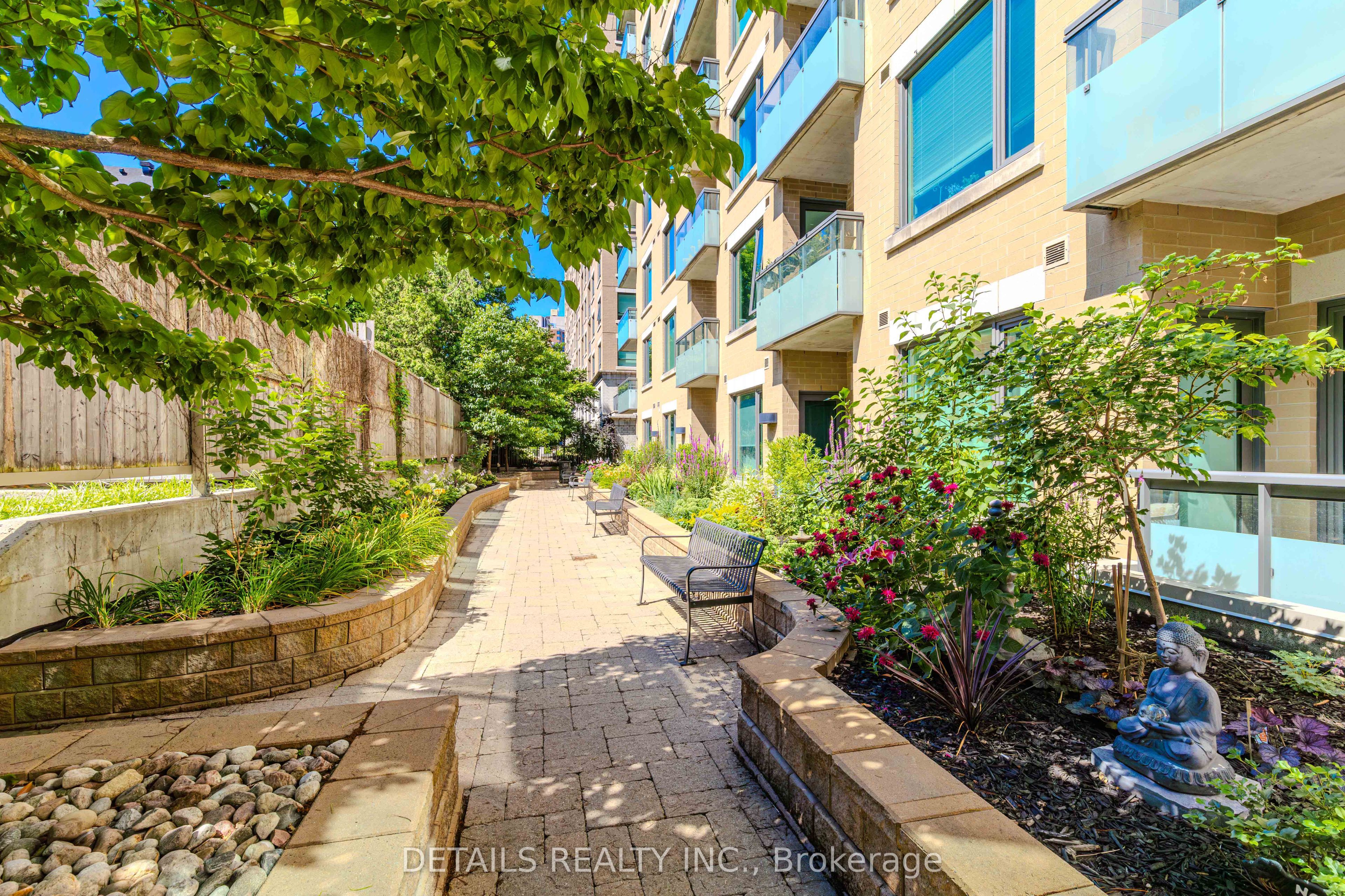 238 Besserer Street 607 Property Photo 29