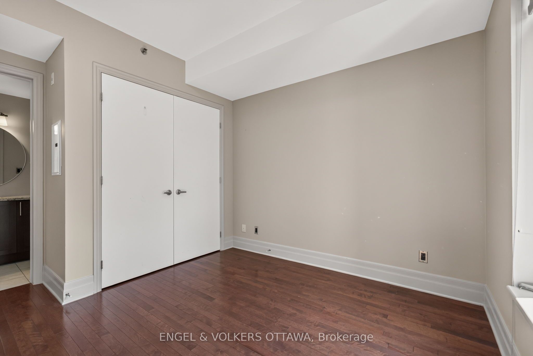 808 Bronson Avenue 209 Property Photo 15
