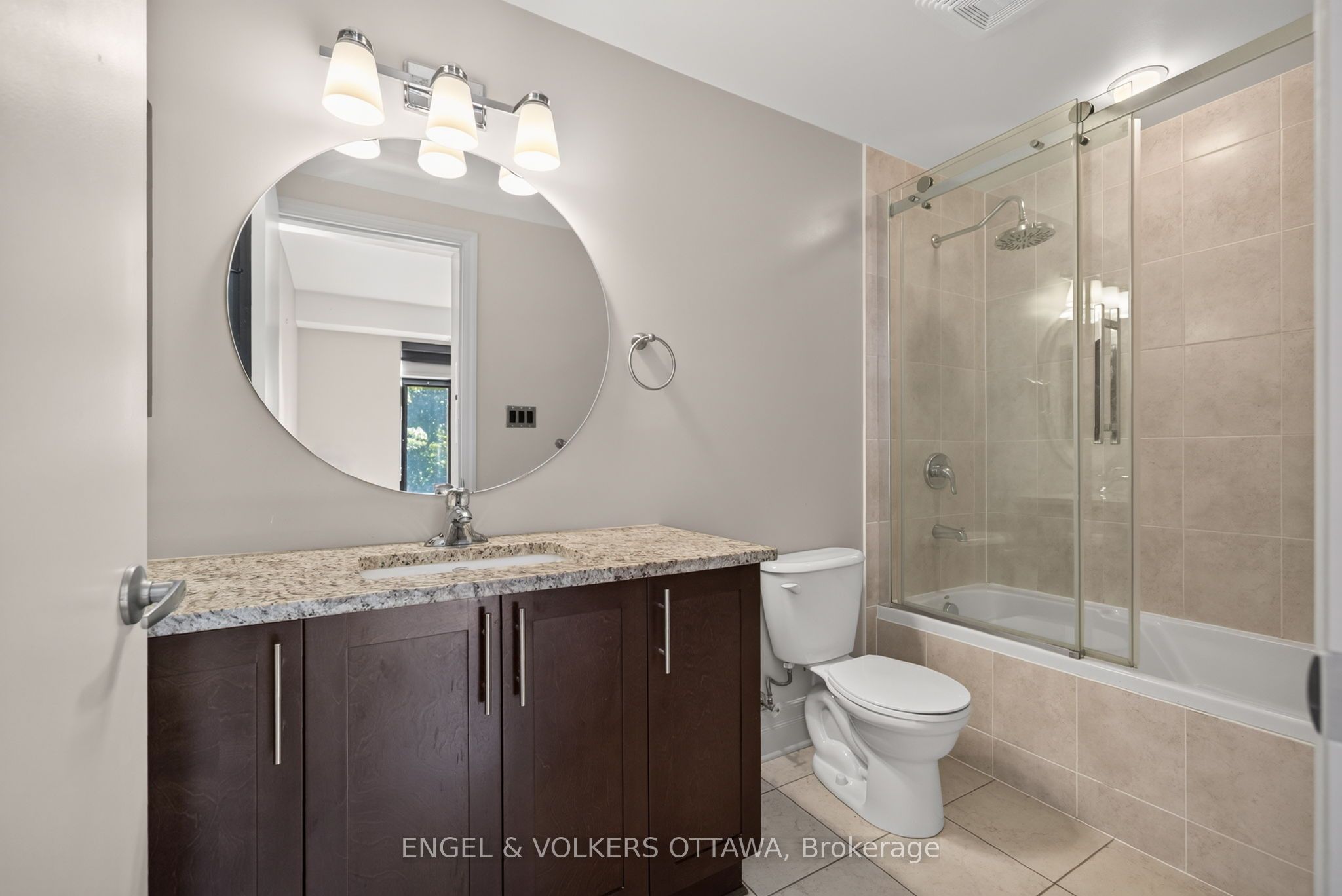 808 Bronson Avenue 209 Property Photo 17