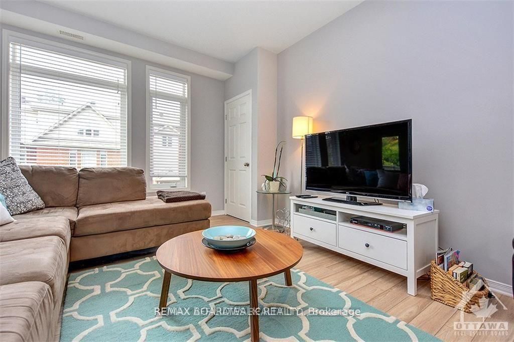 300 Meilleur Private F Property Photo 5