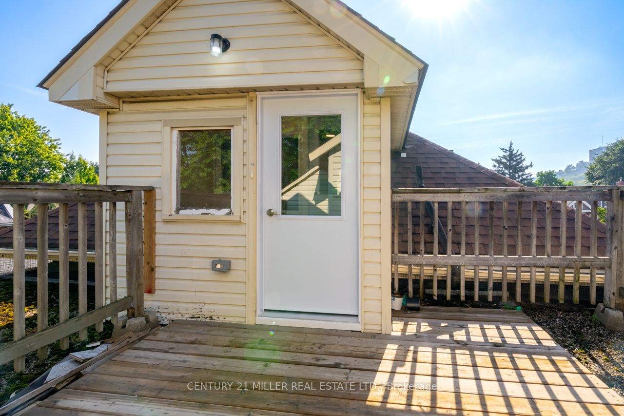 124 Gladstone Avenue Property Photo 3