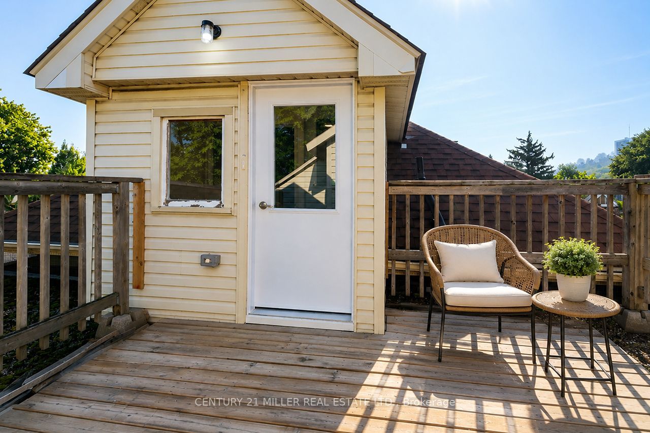 124 Gladstone Avenue Property Photo 4
