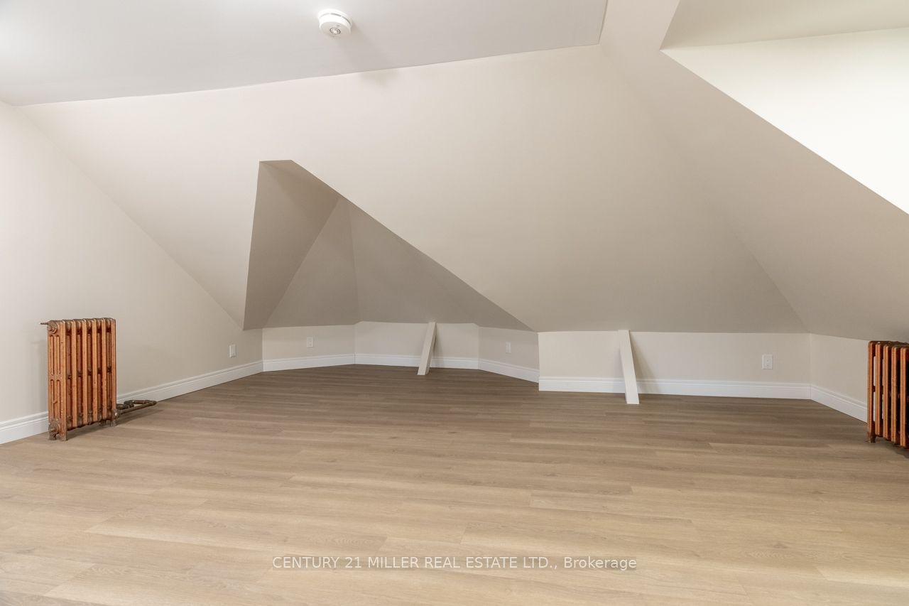124 Gladstone Avenue Property Photo 8