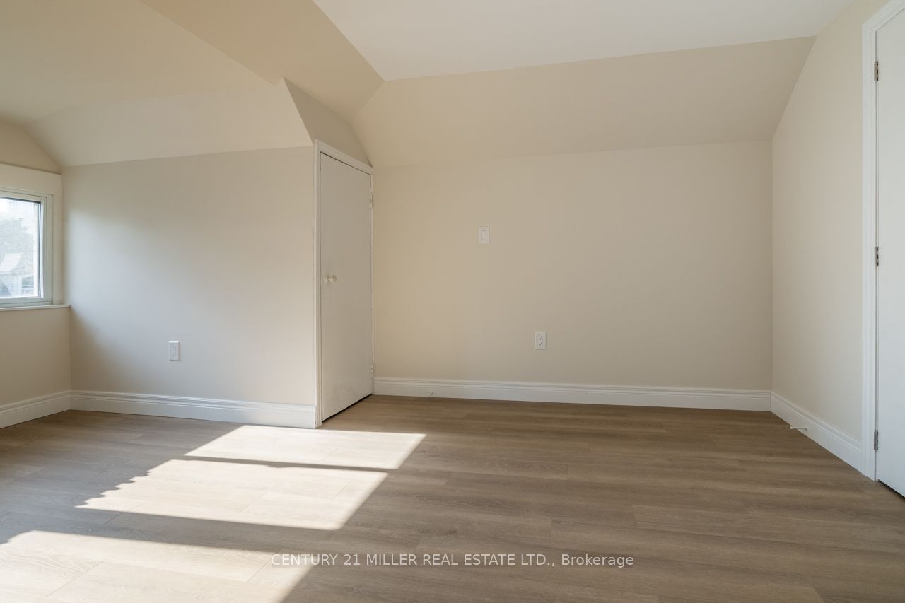 124 Gladstone Avenue Property Photo 22