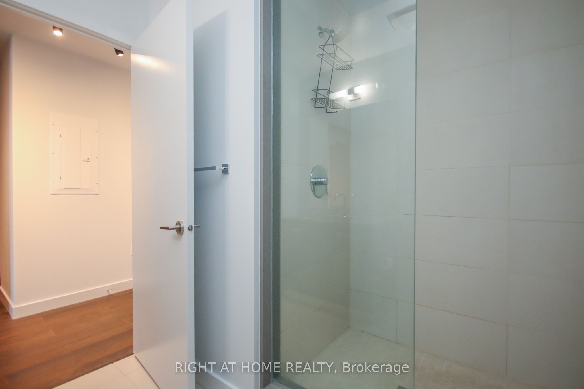 224 Lyon Street 1002 Property Photo 10