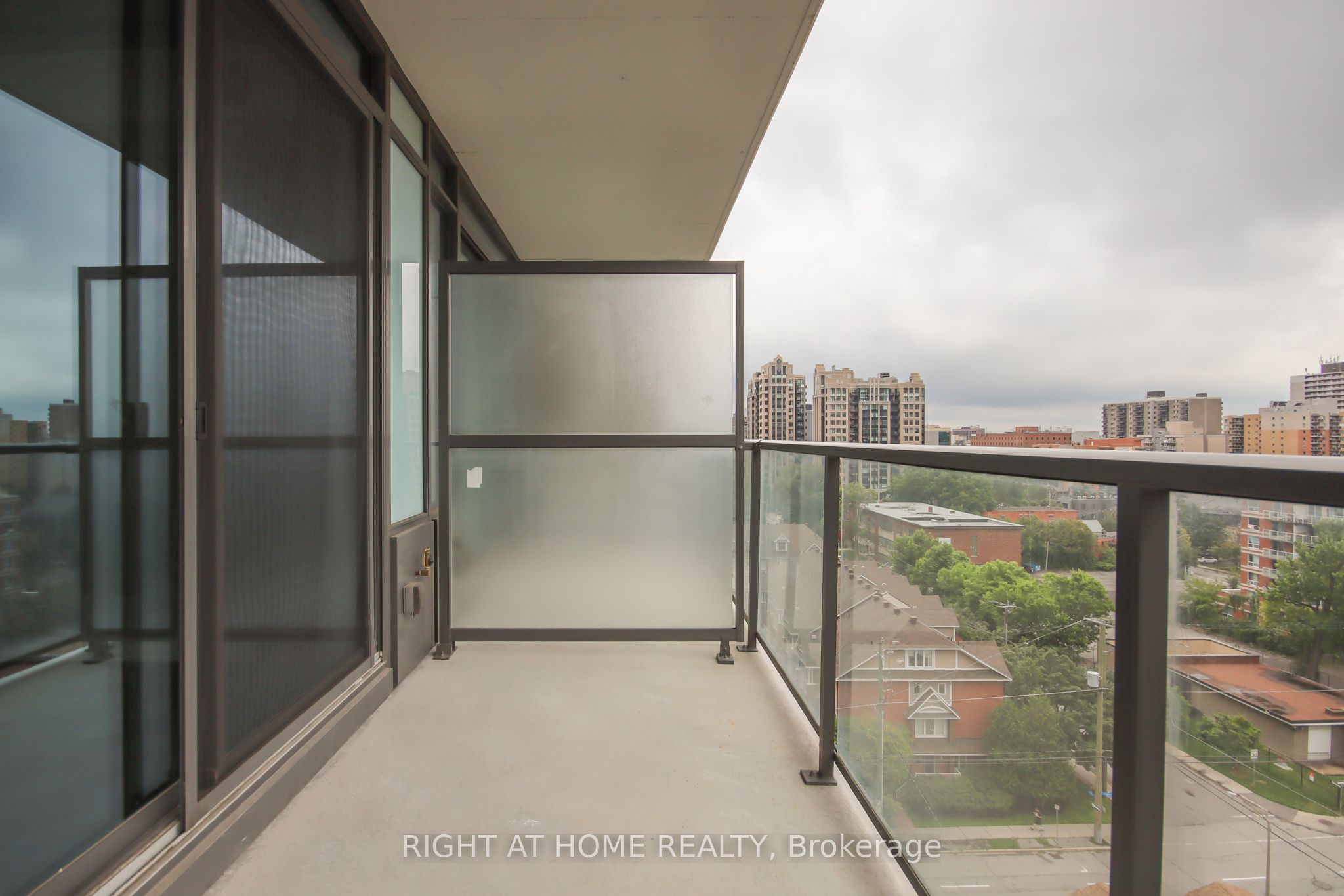 224 Lyon Street 1002 Property Photo 14