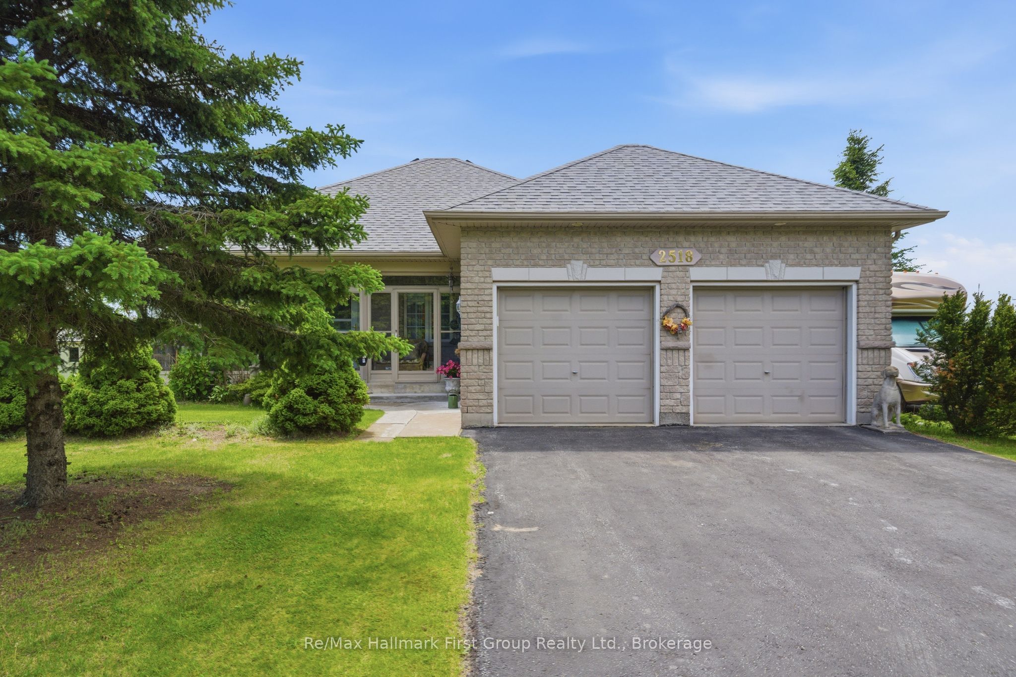 2518 Nagle Road Property Photo 2